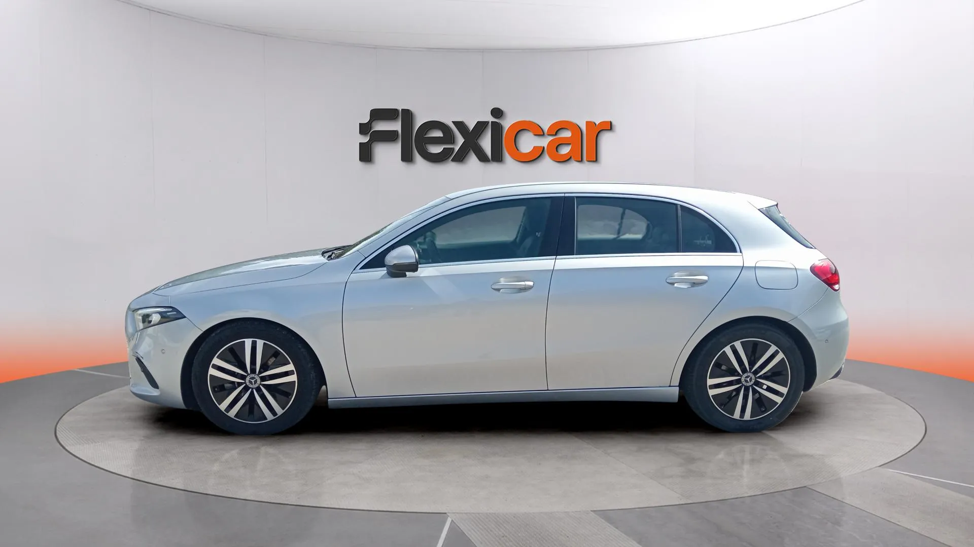 Mercedes-Benz Clase A A 180 d - foto 9