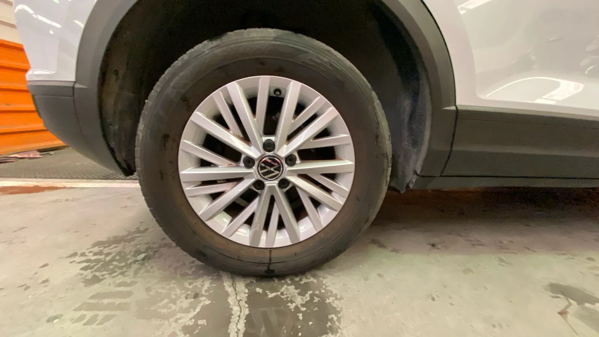 Volkswagen T-Roc Advance 2.0 TDI - foto 19