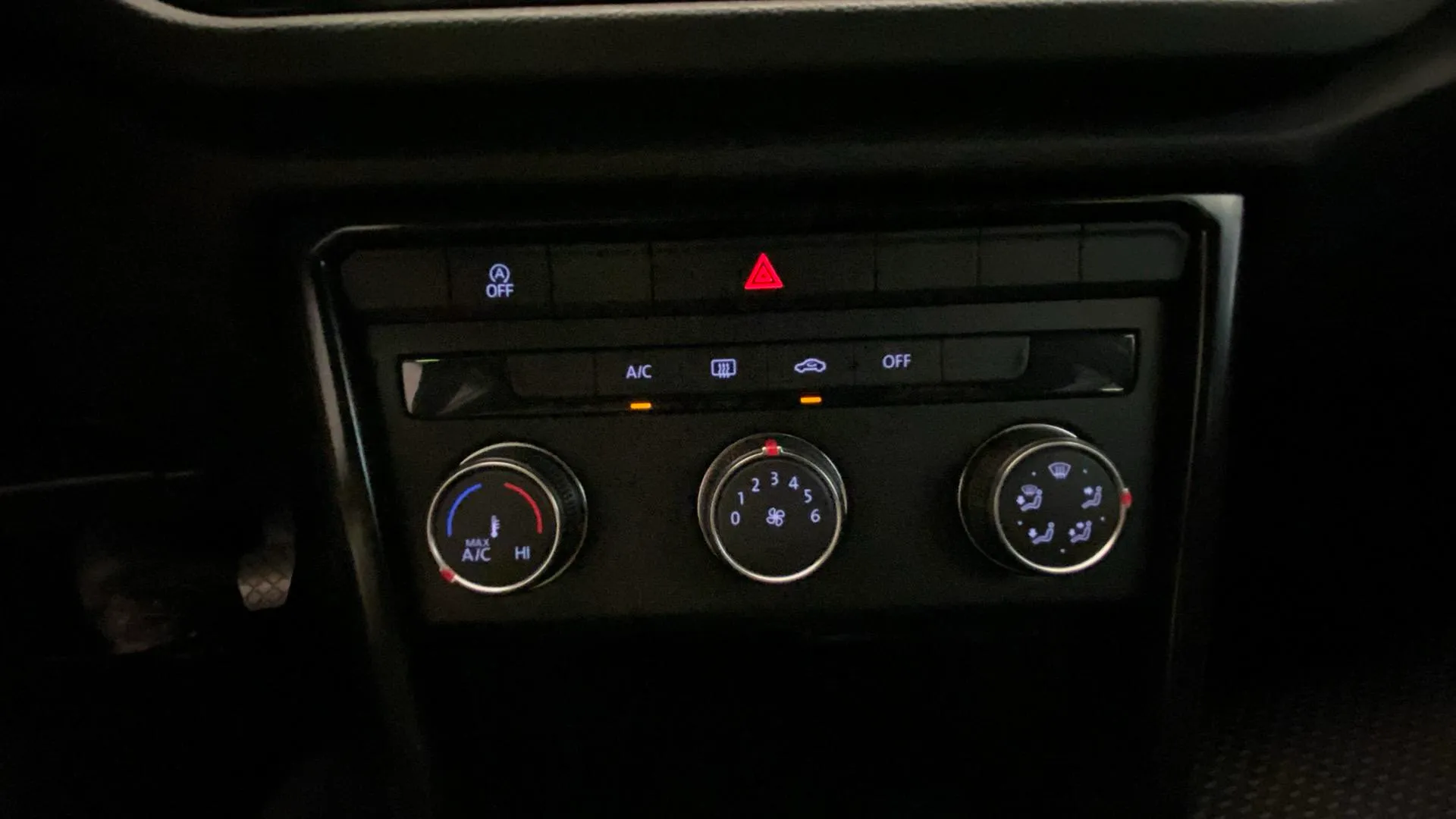 Volkswagen T-Roc Advance 2.0 TDI - foto 13