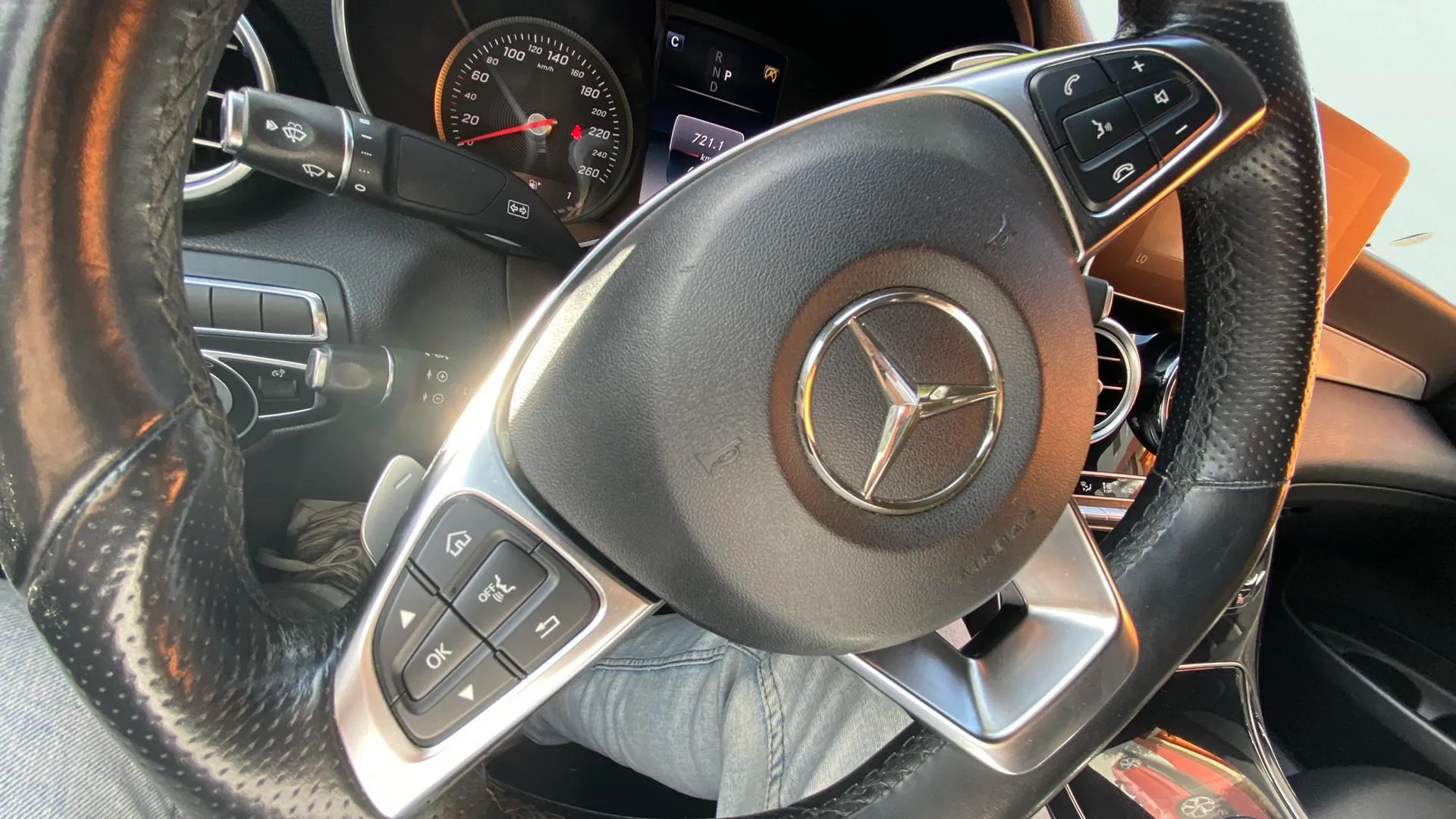Mercedes-Benz GLC 220 d 4MATIC - foto 21