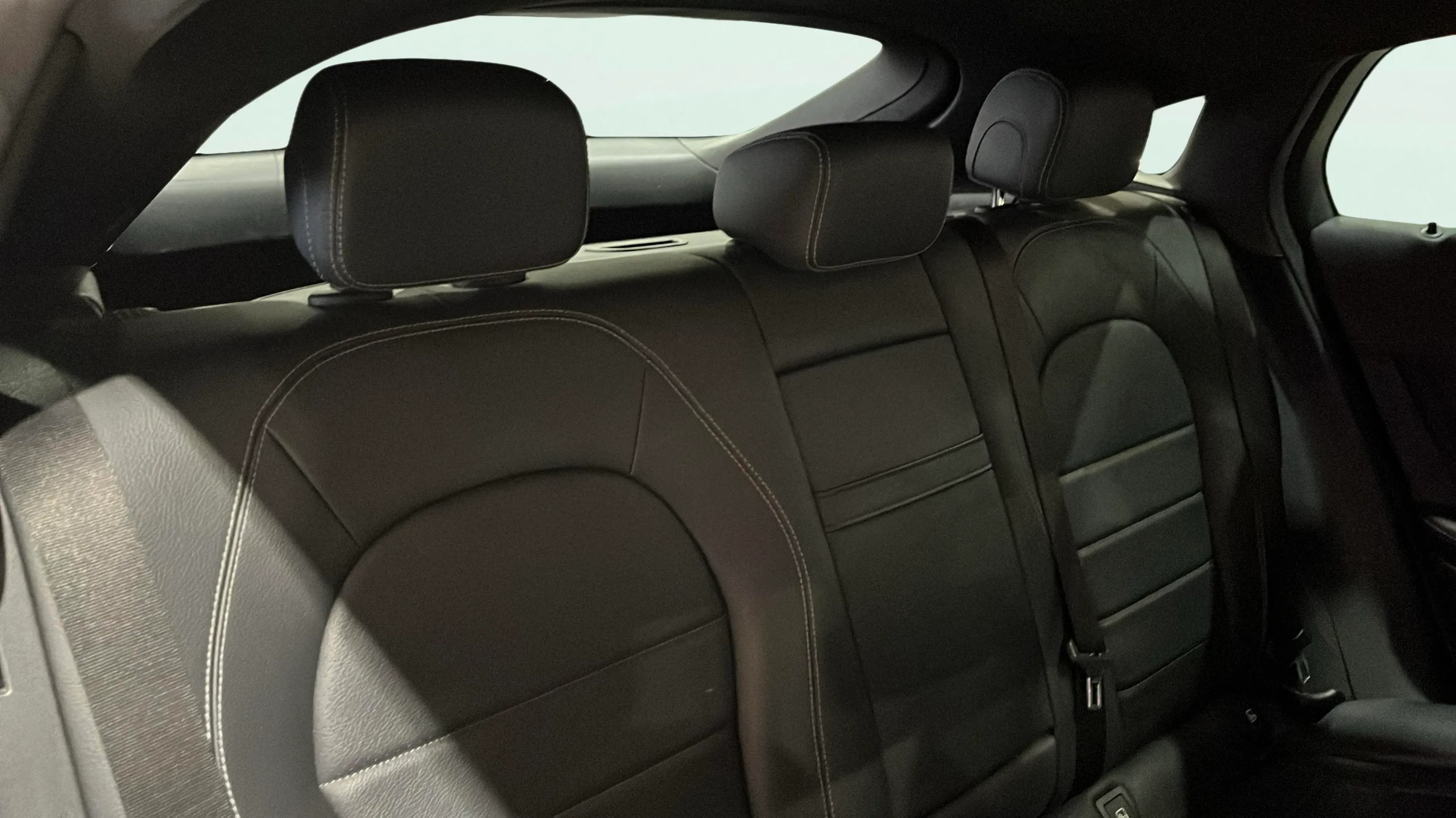 Mercedes-Benz GLC 300 d 4MATIC - foto 12
