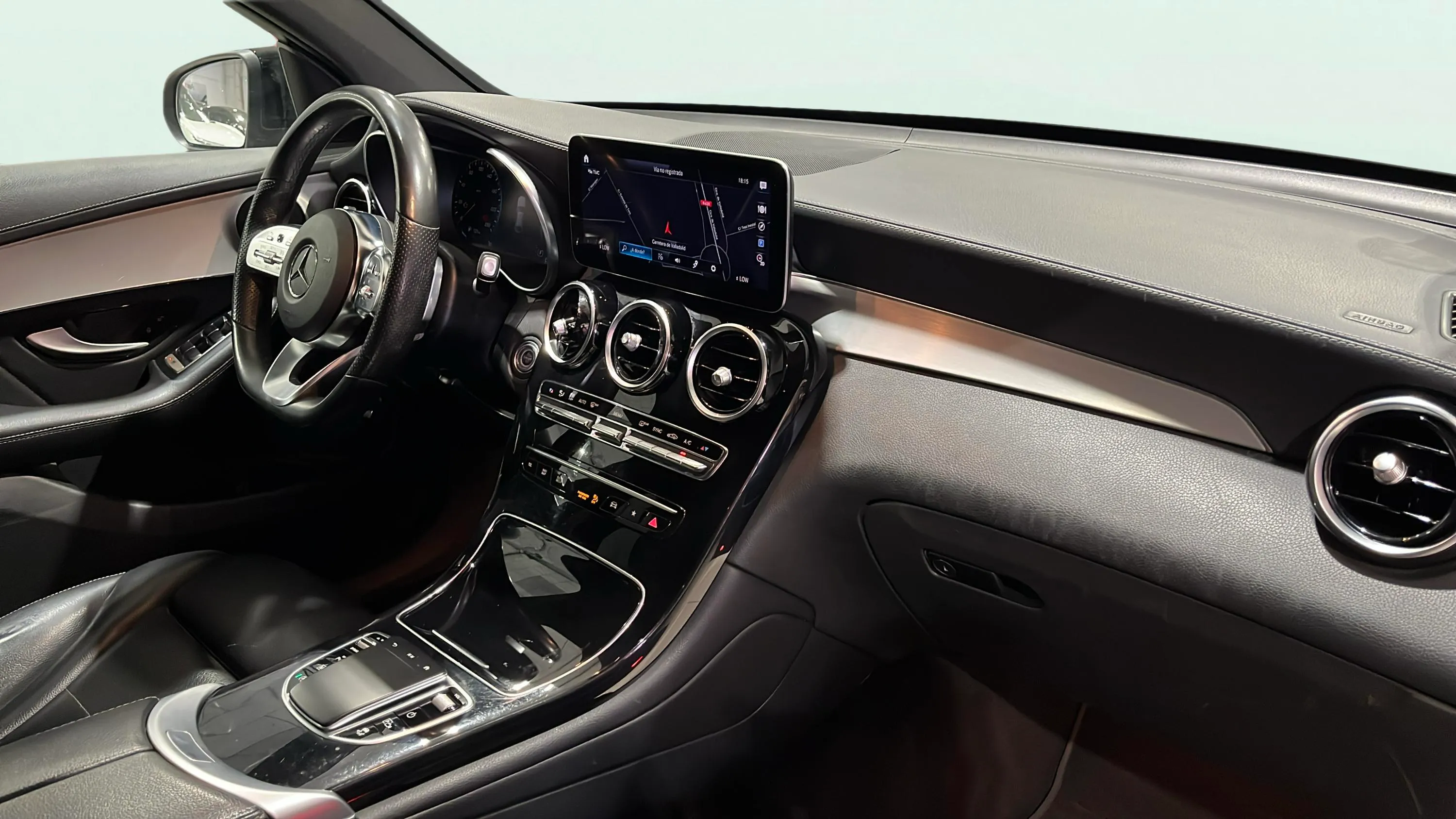 Mercedes-Benz GLC 300 d 4MATIC - foto 13
