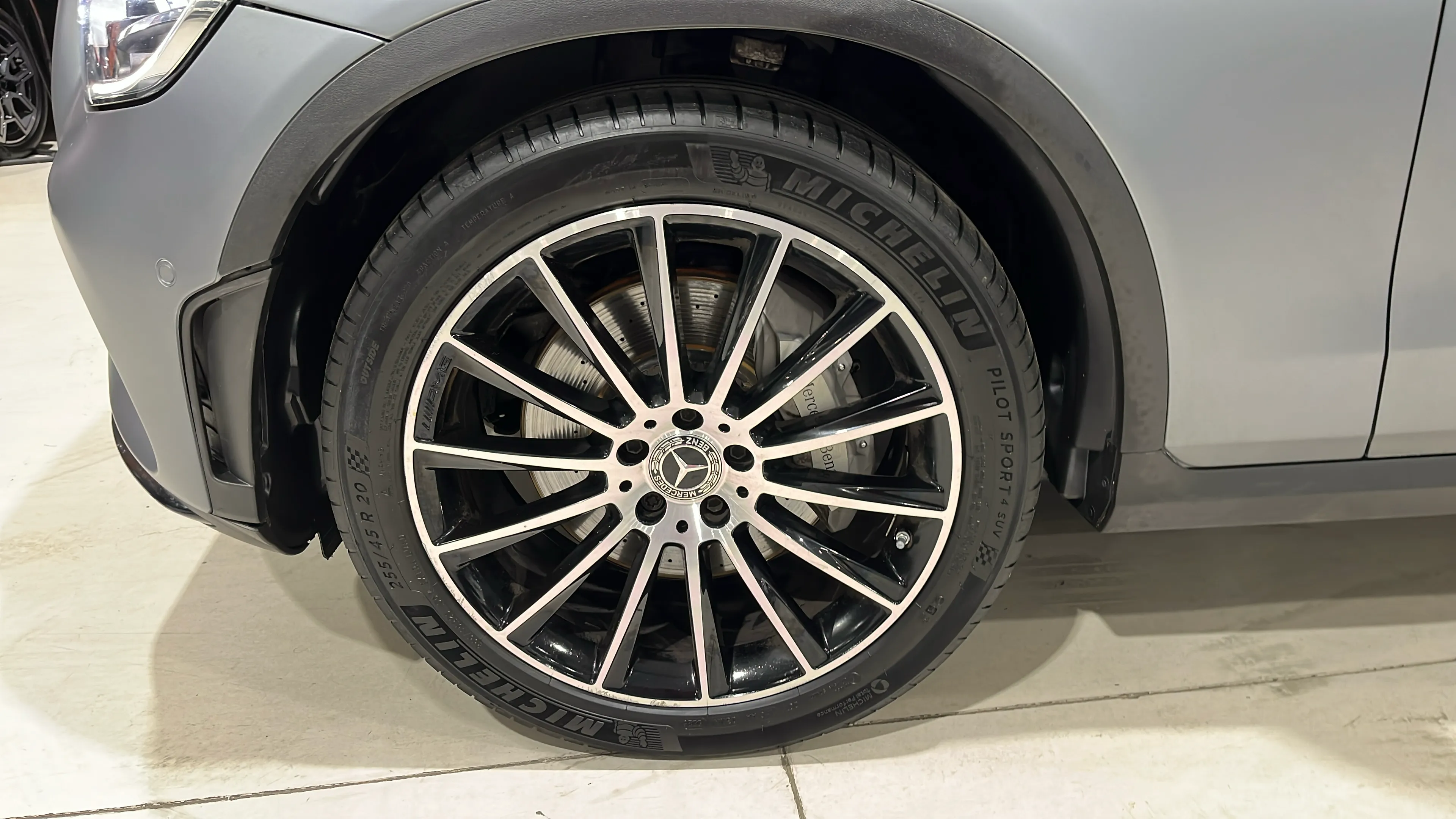 Mercedes-Benz GLC 300 d 4MATIC - foto 30