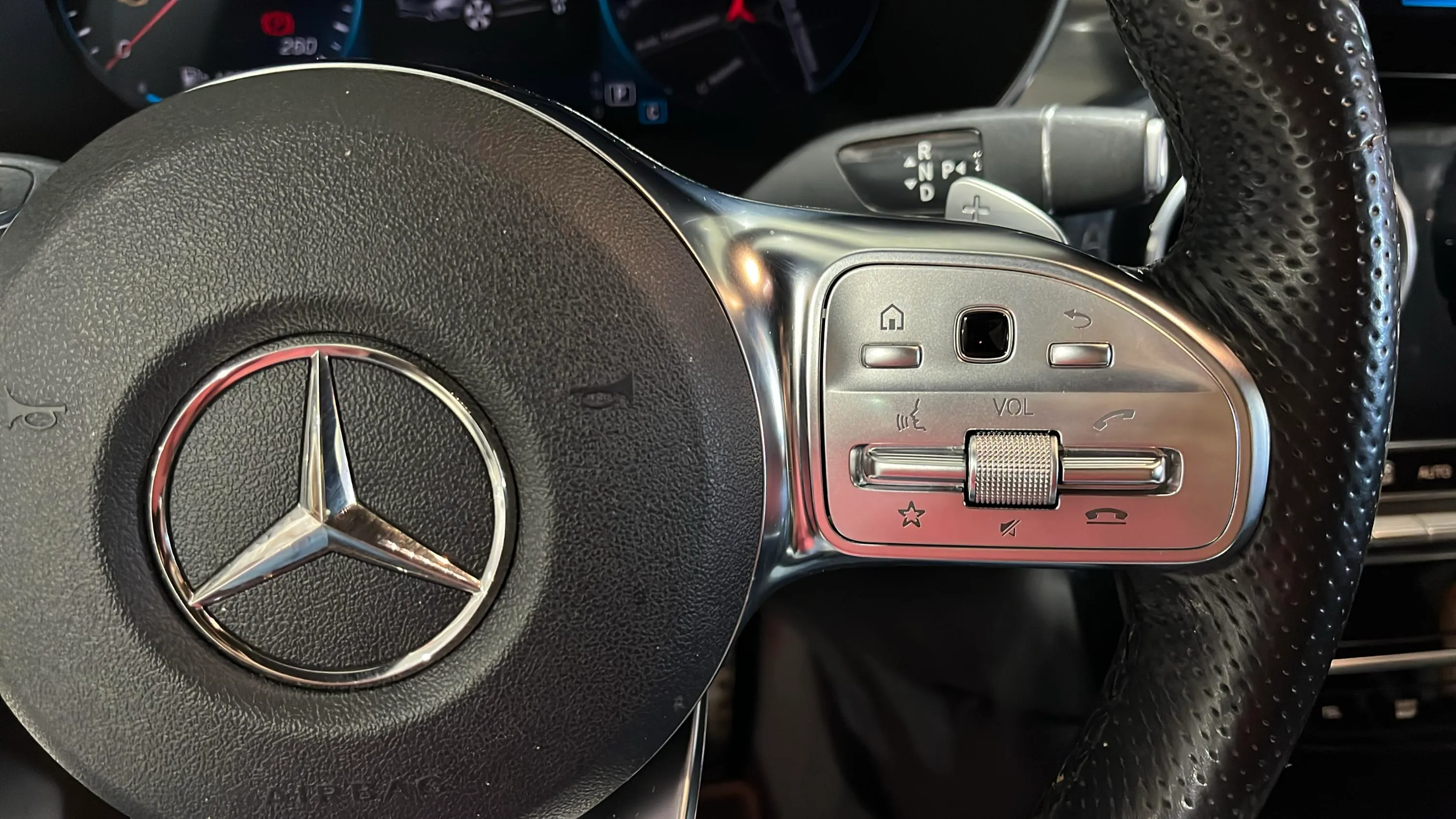 Mercedes-Benz GLC 300 d 4MATIC - foto 18