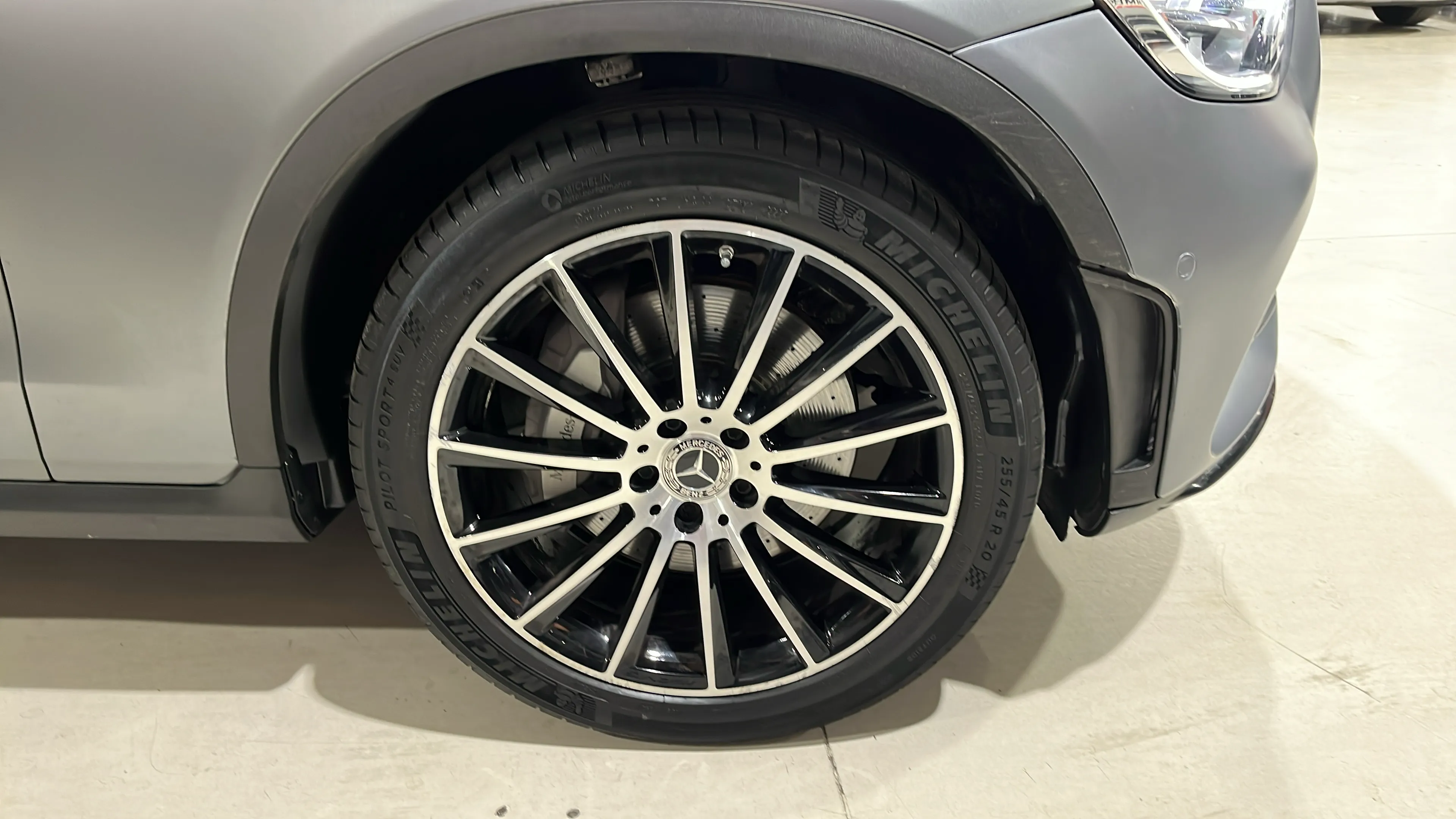 Mercedes-Benz GLC 300 d 4MATIC - foto 31