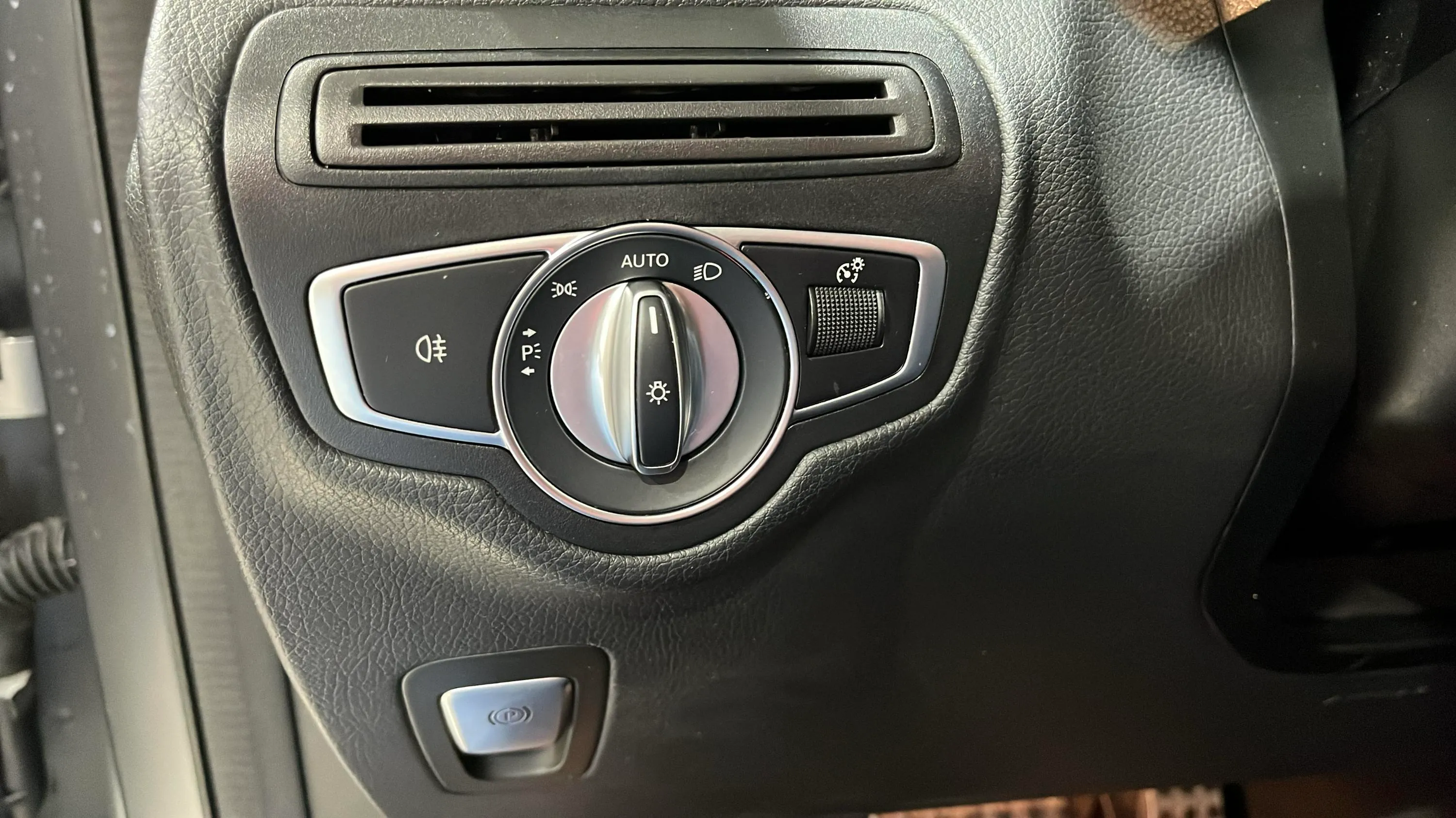 Mercedes-Benz GLC 300 d 4MATIC - foto 16