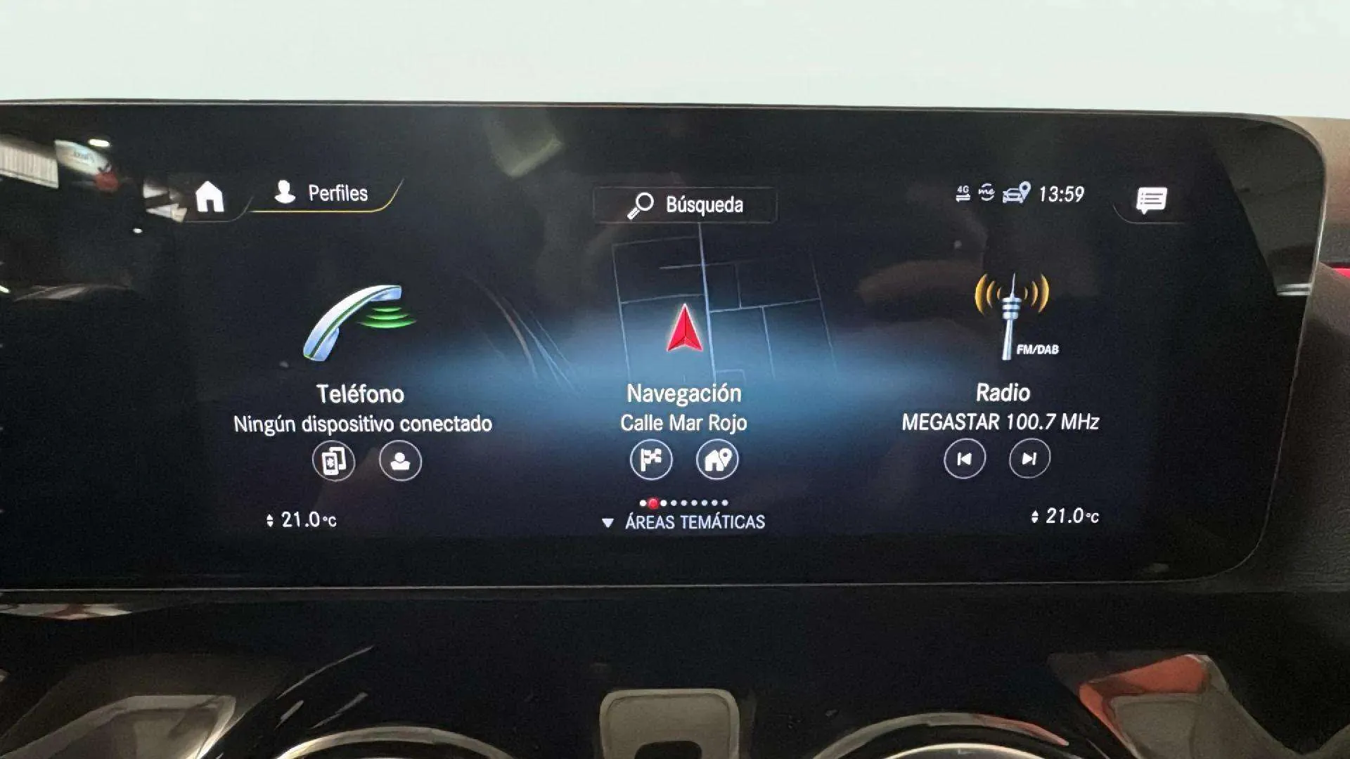 Mercedes-Benz GLA 200 - foto 14