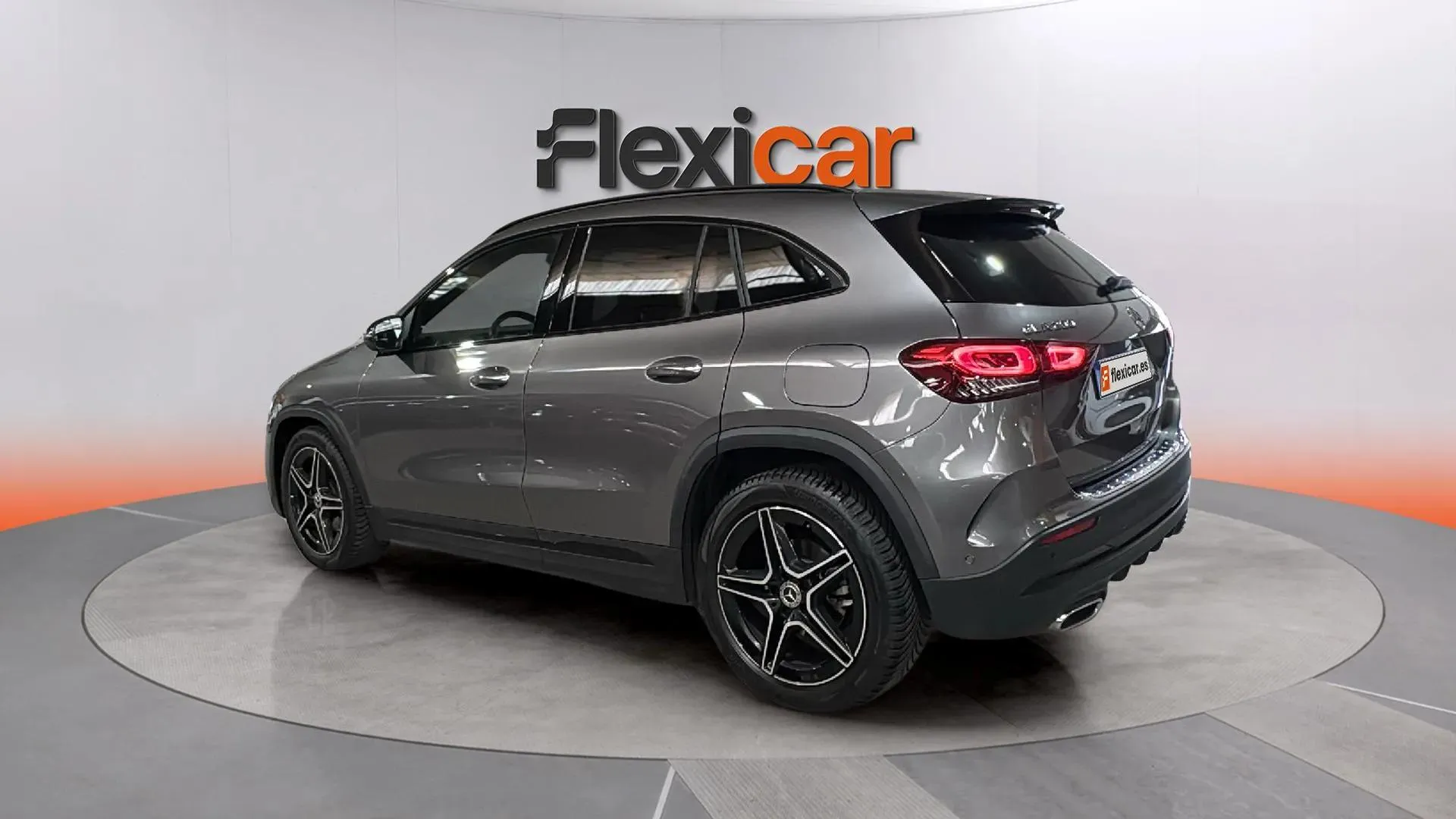 Mercedes-Benz GLA 200 - foto 5