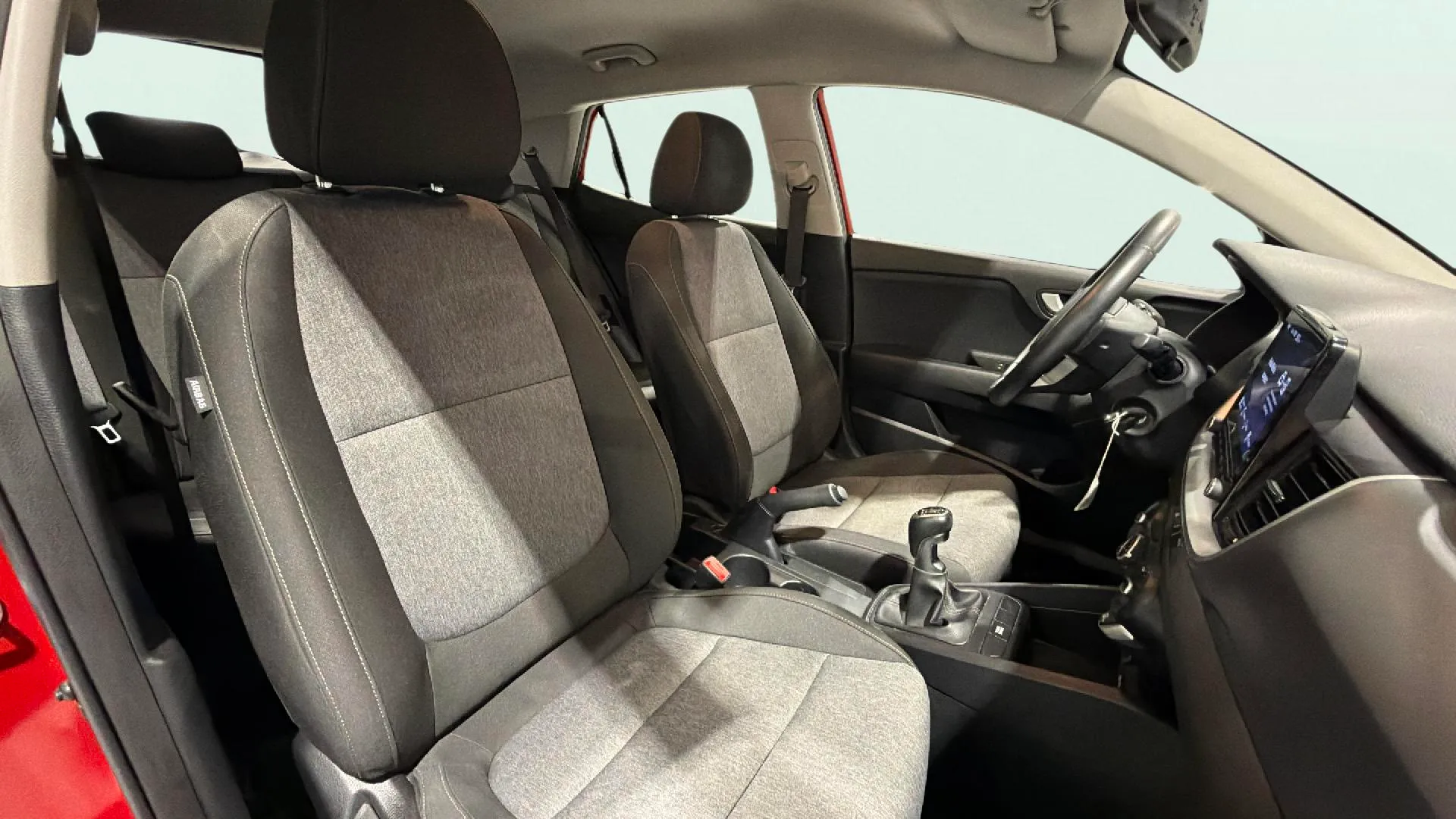 Kia Stonic 1.0 T-GDi MHEV iMT Drive - foto 15