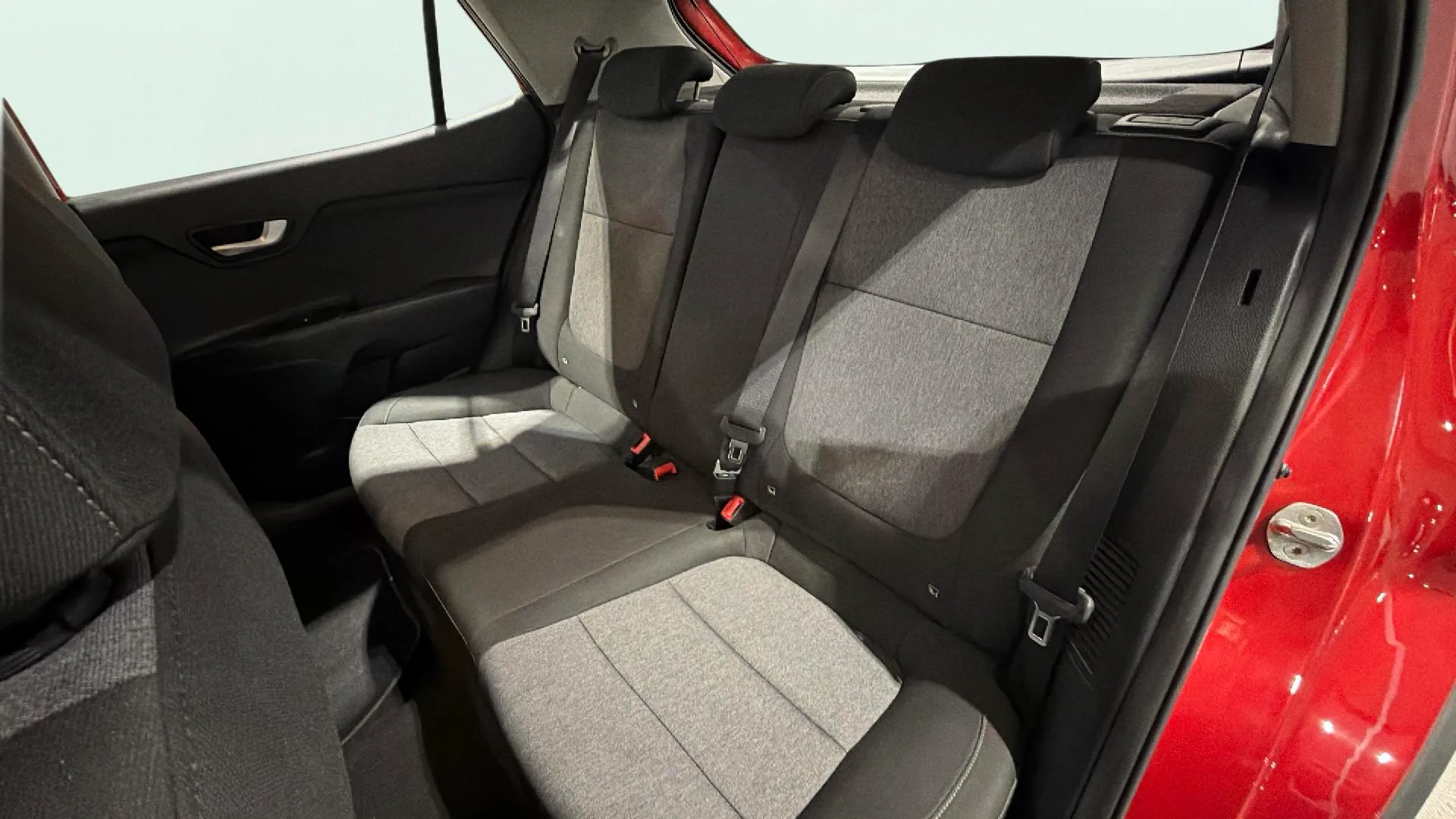 Kia Stonic 1.0 T-GDi MHEV iMT Drive - foto 17