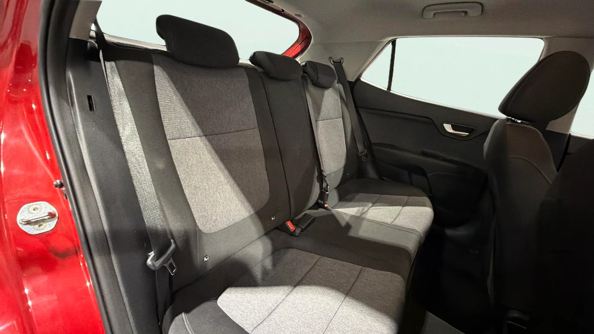 Kia Stonic 1.0 T-GDi MHEV iMT Drive - foto 16