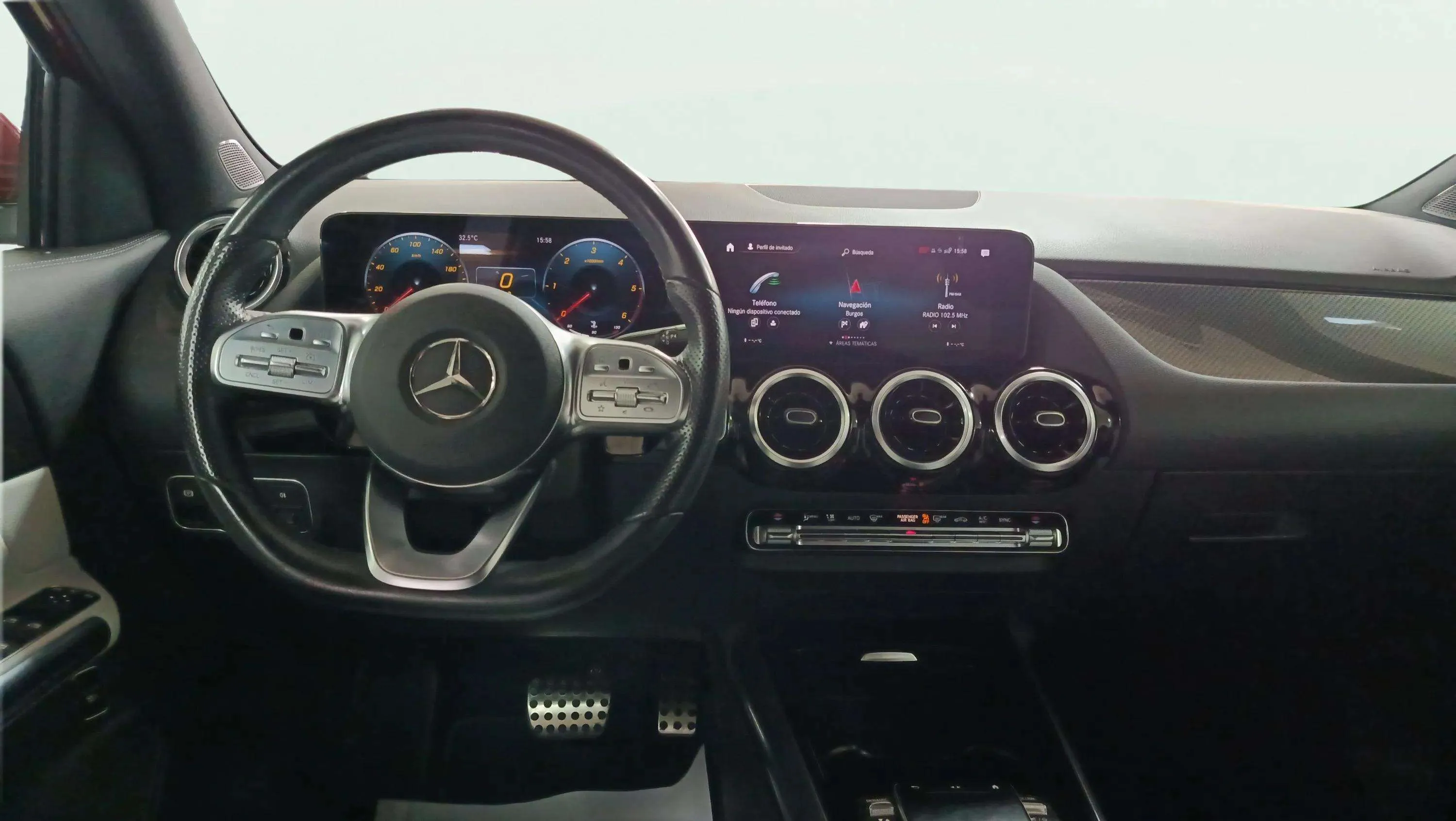 Mercedes-Benz GLA 200 D - foto 13