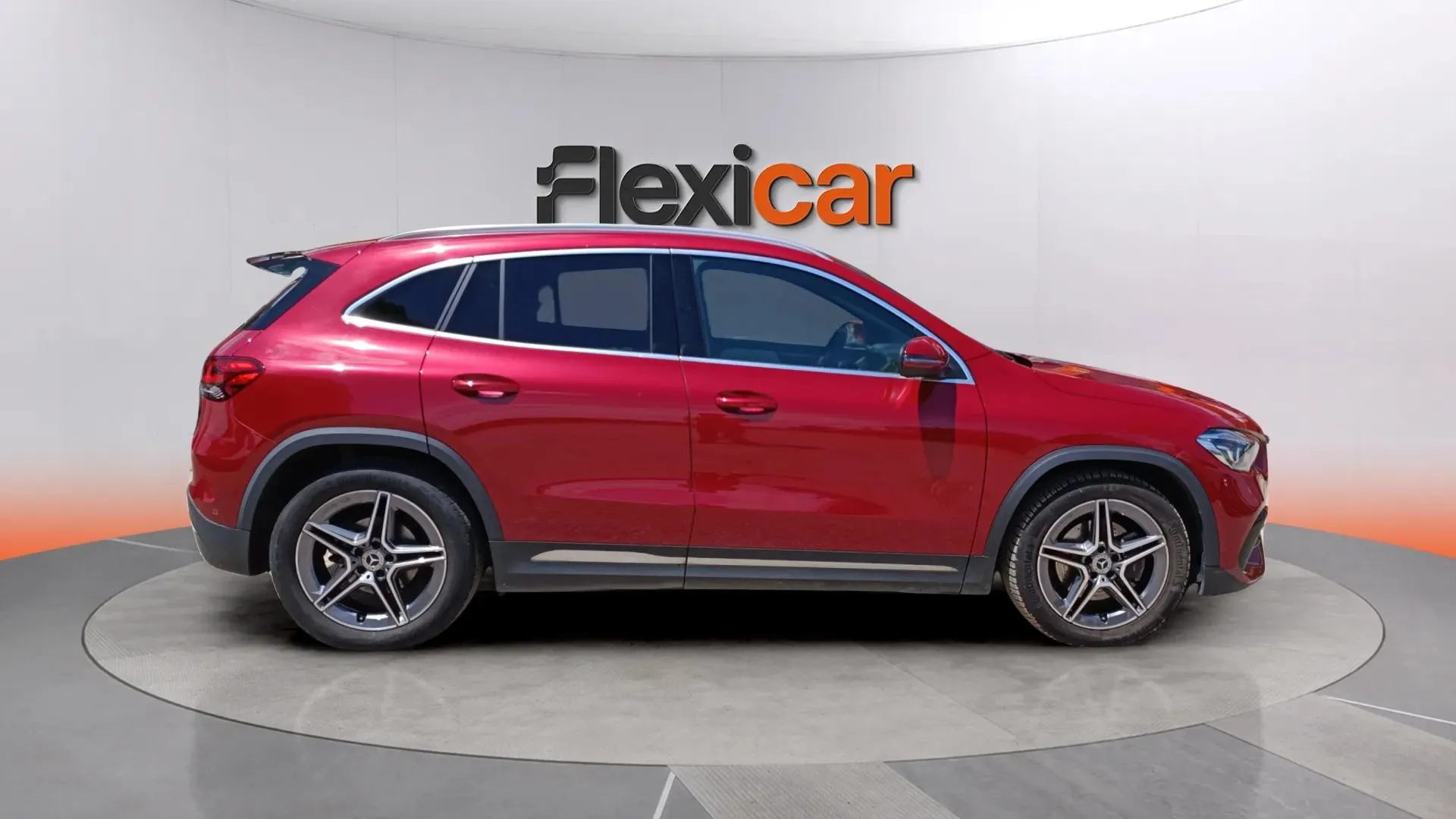 Mercedes-Benz GLA 200 D - foto 7