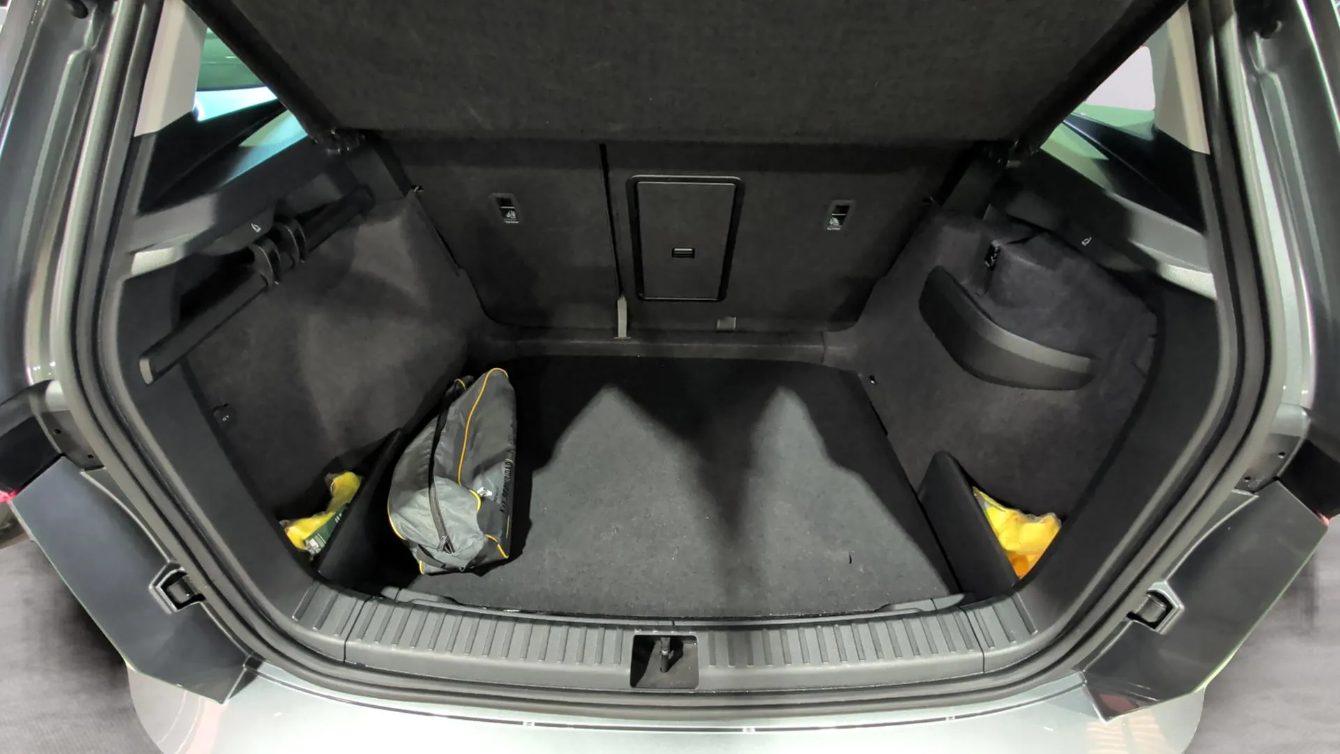 Škoda Karoq 1.5 TSI DSG ACT Sportline - foto 29