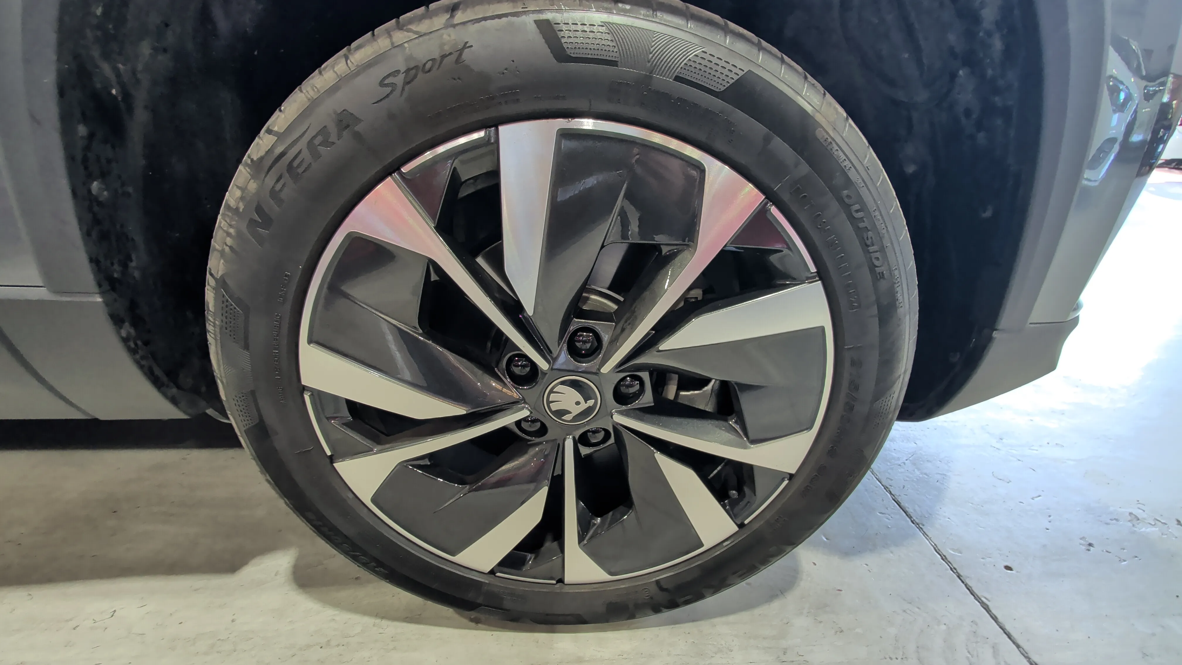 Škoda Karoq 1.5 TSI DSG ACT Sportline - foto 30