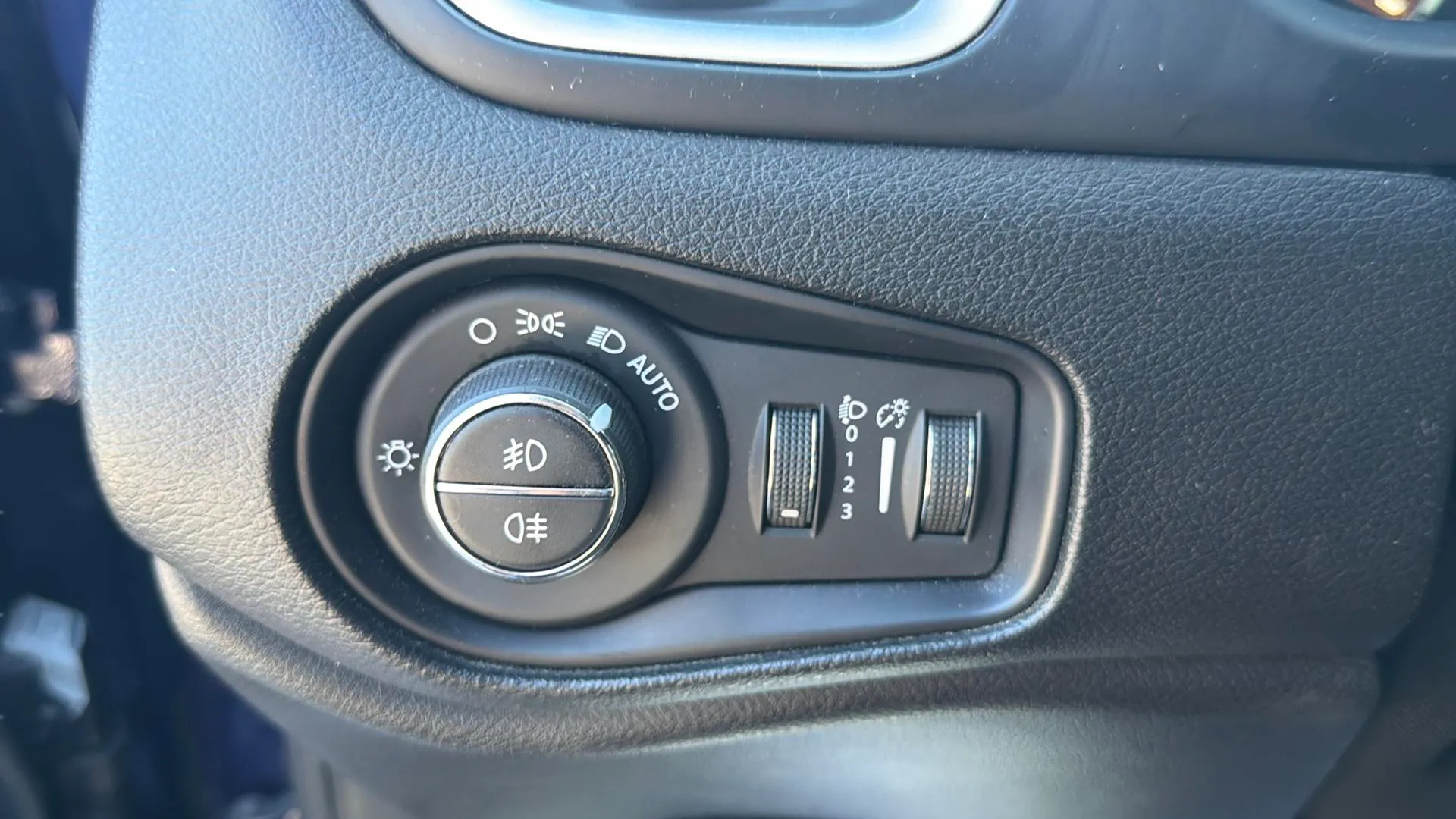 Jeep Renegade 1.0G Longitude 4x2 - foto 9