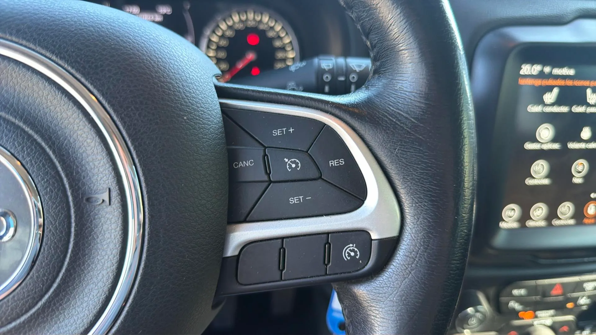 Jeep Renegade 1.0G Longitude 4x2 - foto 14