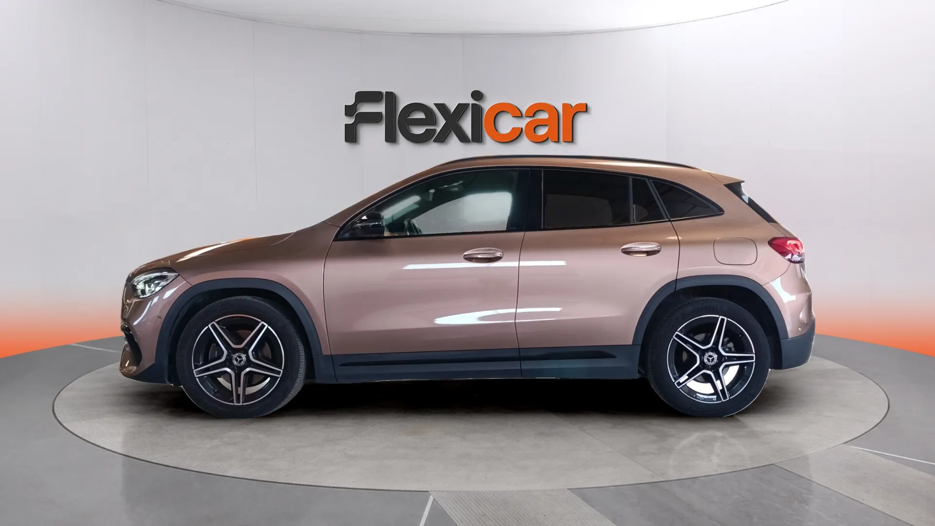 Mercedes-Benz GLA 200 D - foto 6