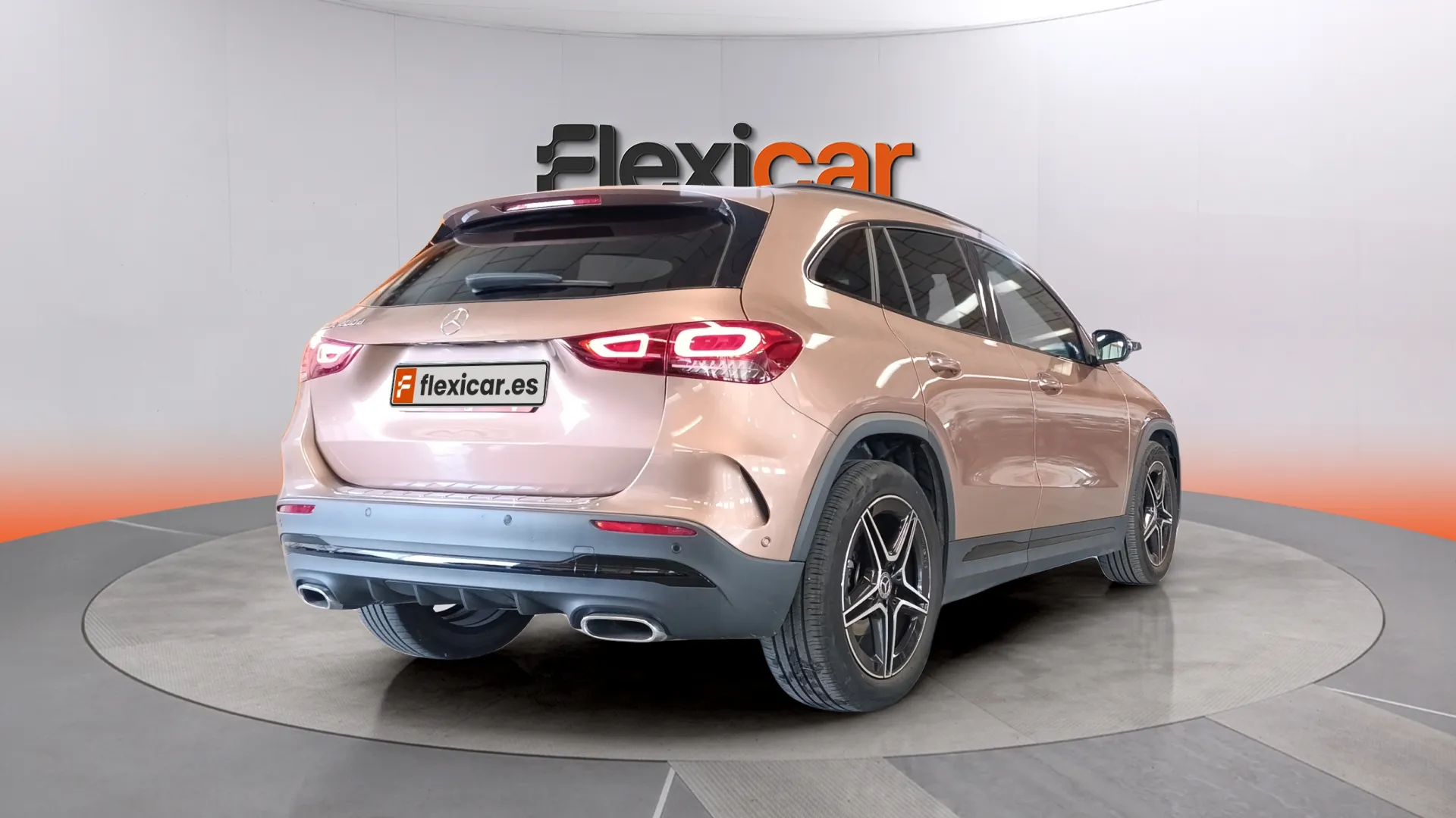 Mercedes-Benz GLA 200 D - foto 3