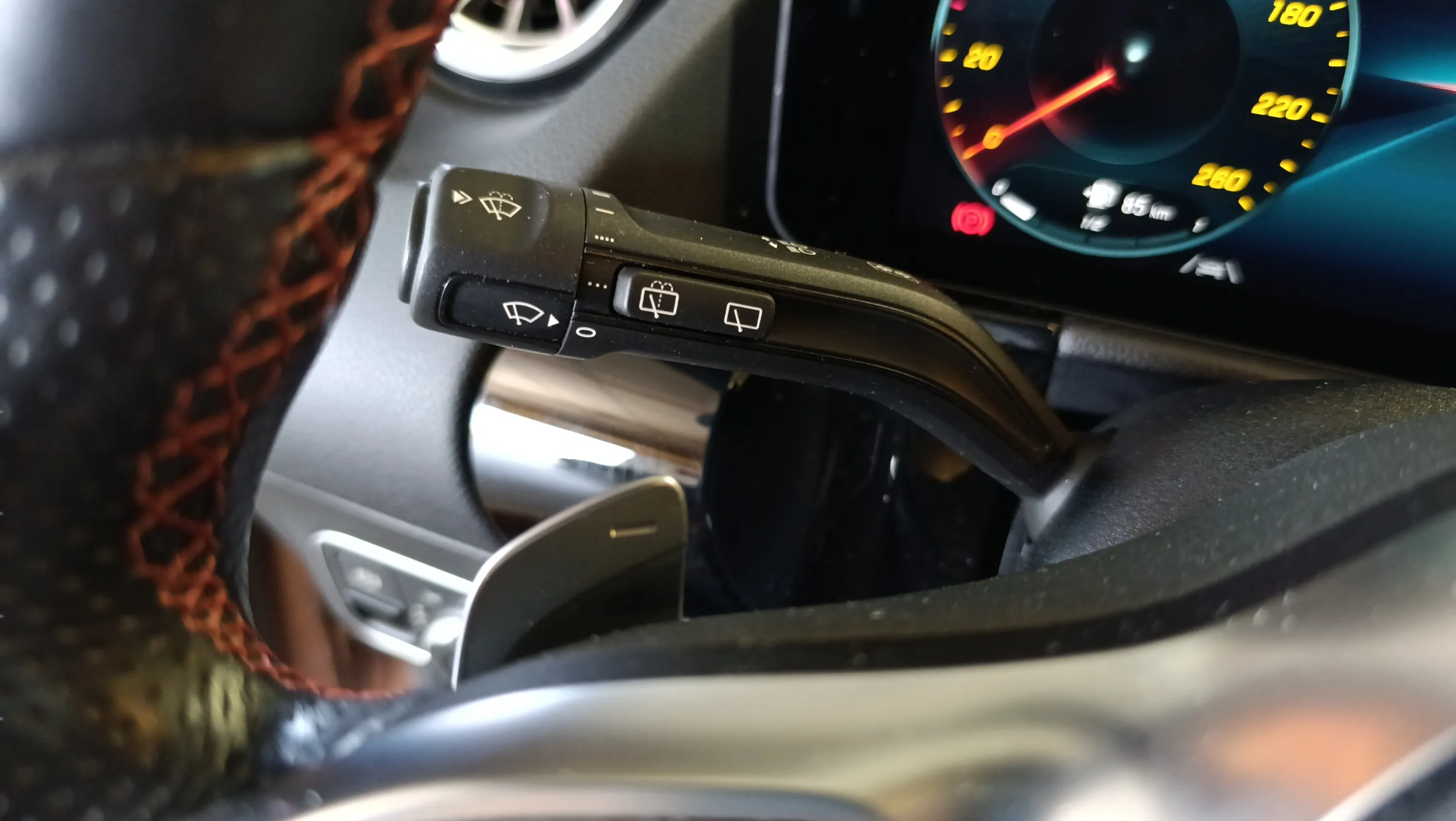 Mercedes-Benz GLA 200 D - foto 12