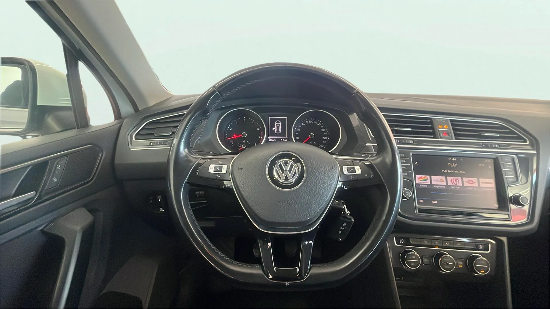 Volkswagen Tiguan Edition 1.4 TSI BMT - foto 7
