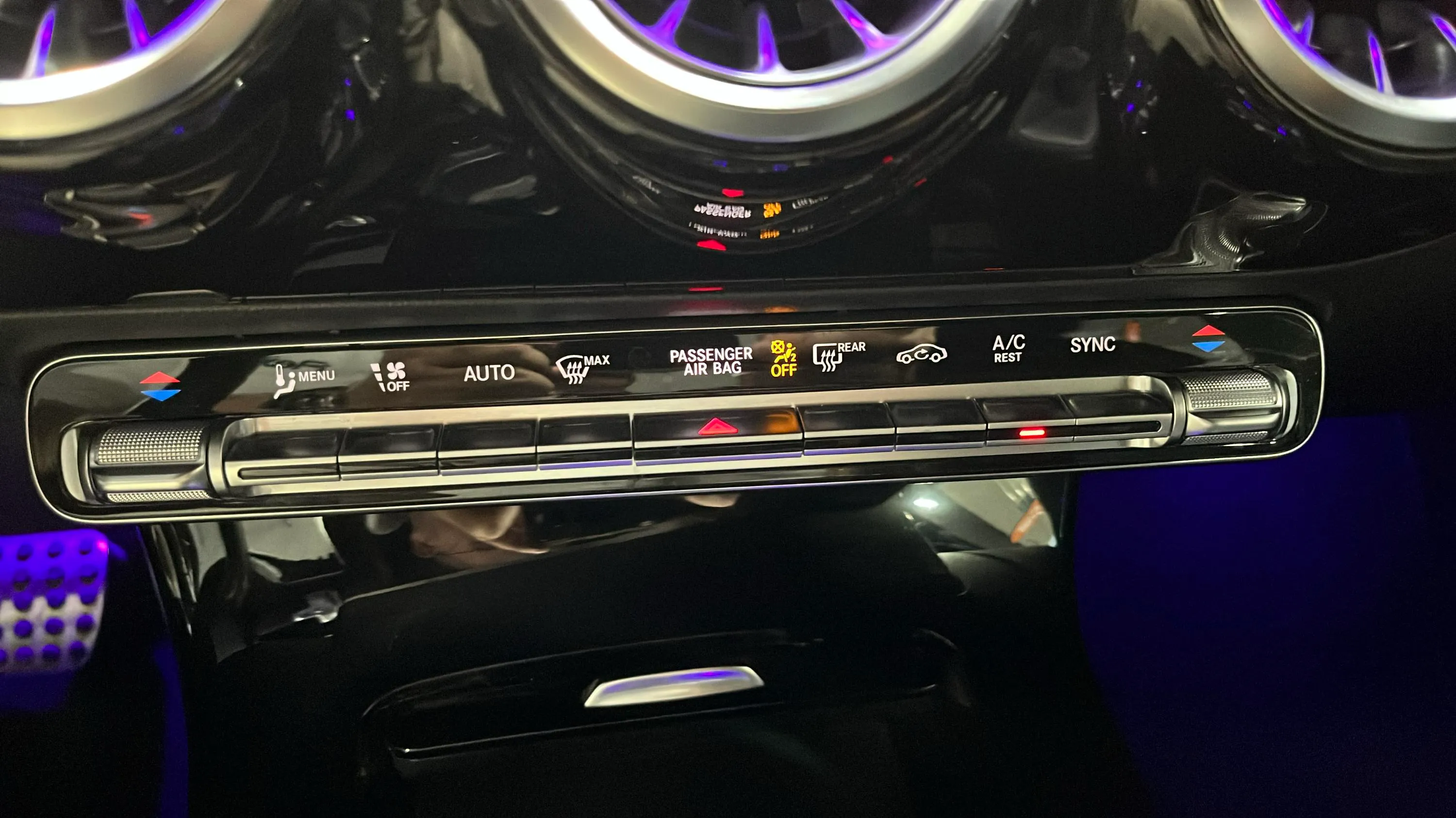 Mercedes-Benz Clase A Sedán A 200 d - foto 22