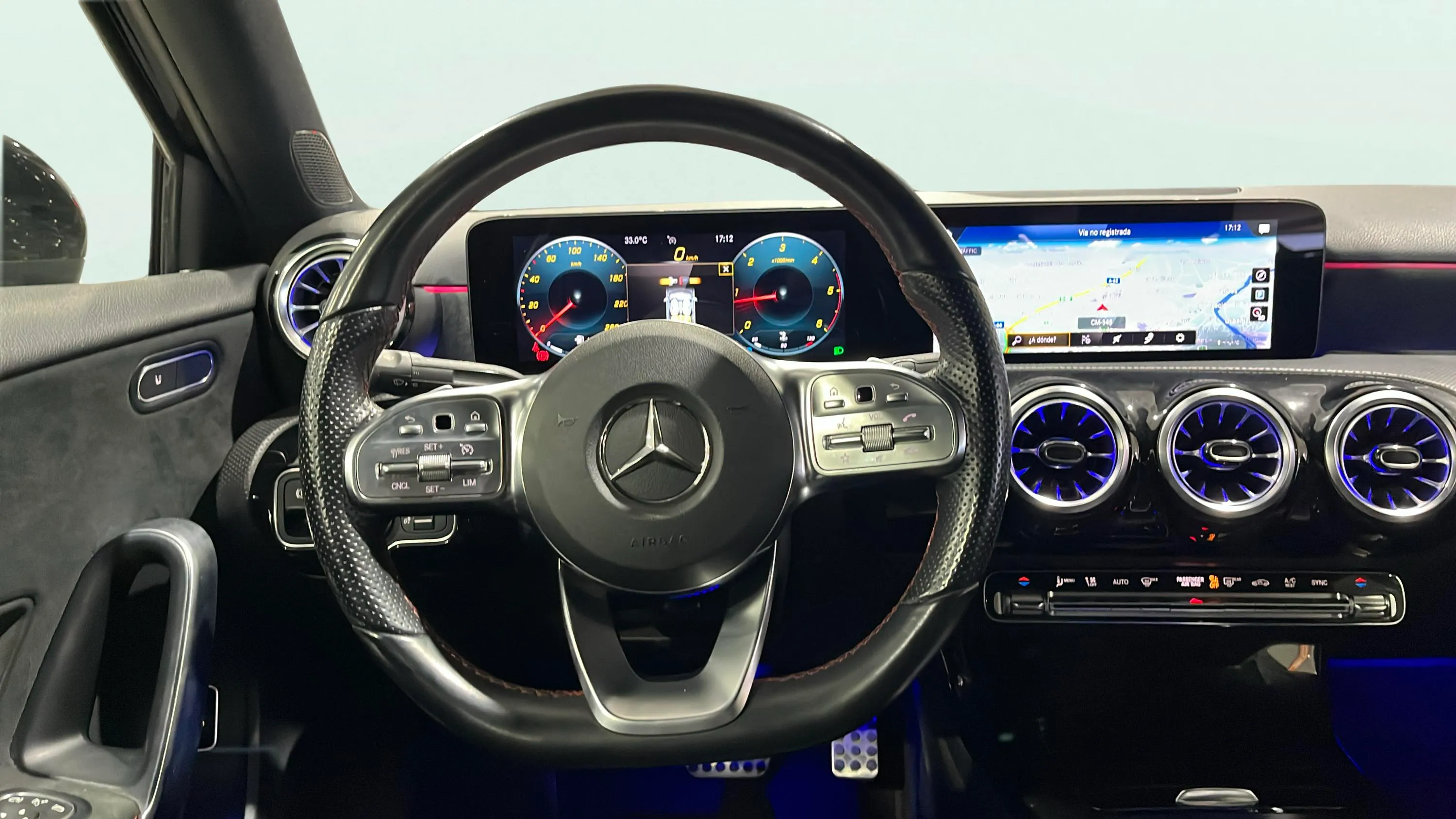 Mercedes-Benz Clase A Sedán A 200 d - foto 28