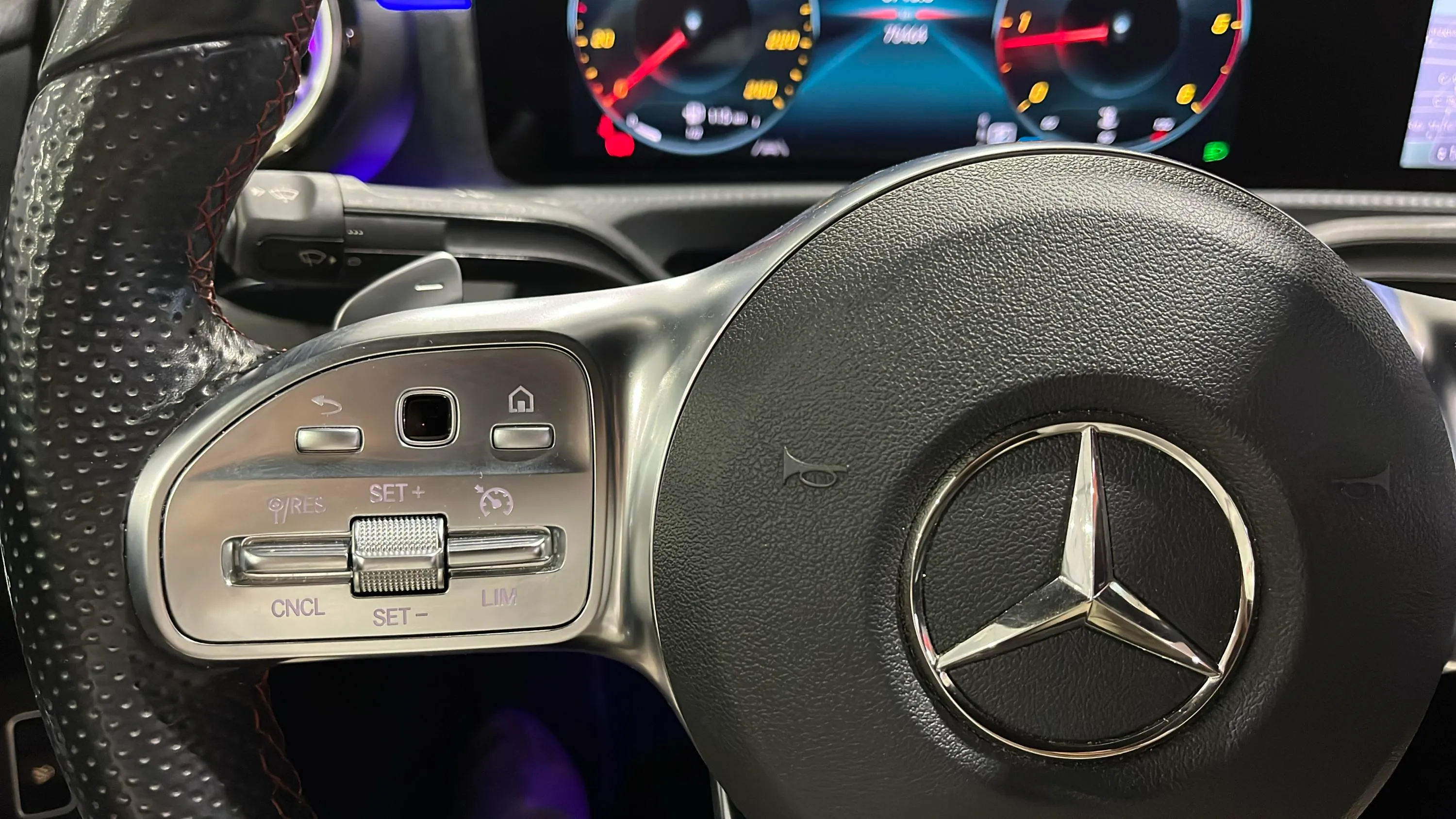 Mercedes-Benz Clase A Sedán A 200 d - foto 16