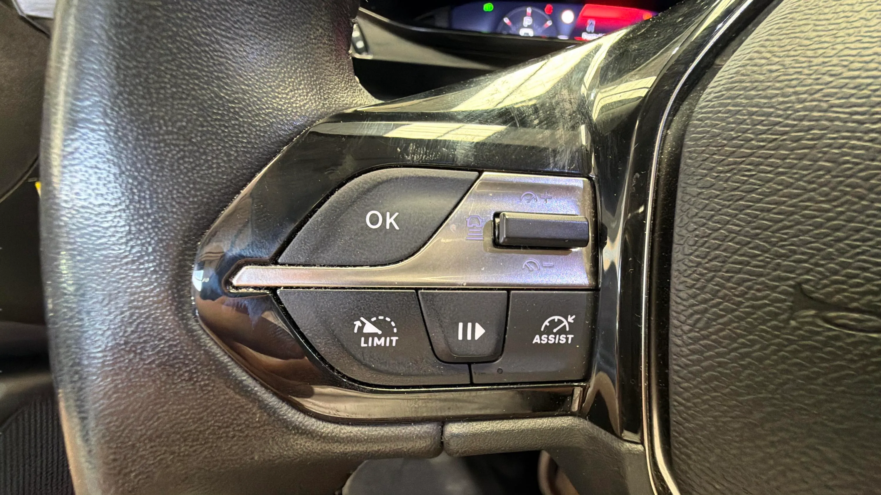 Peugeot 308 Allure Pack PureTech 130 EAT8 - foto 19