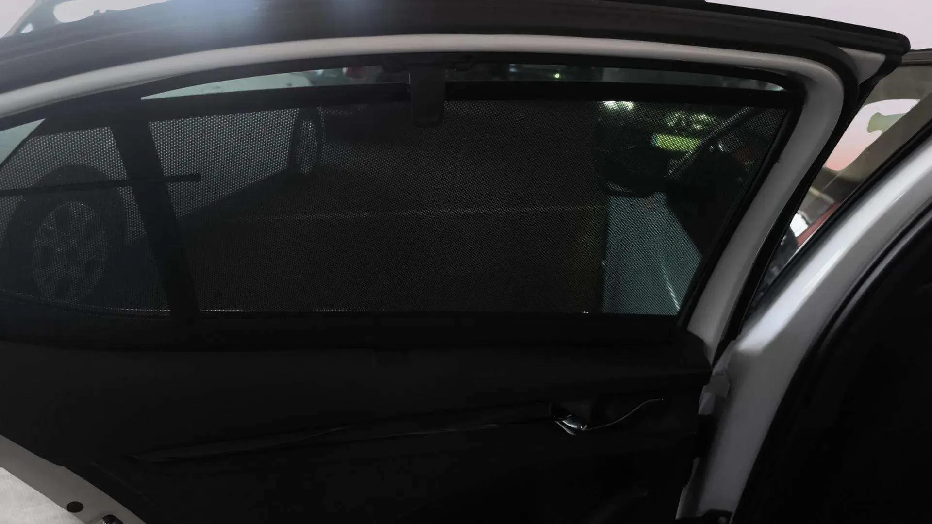 Škoda Octavia 2.0 TSI DSG RS - foto 19