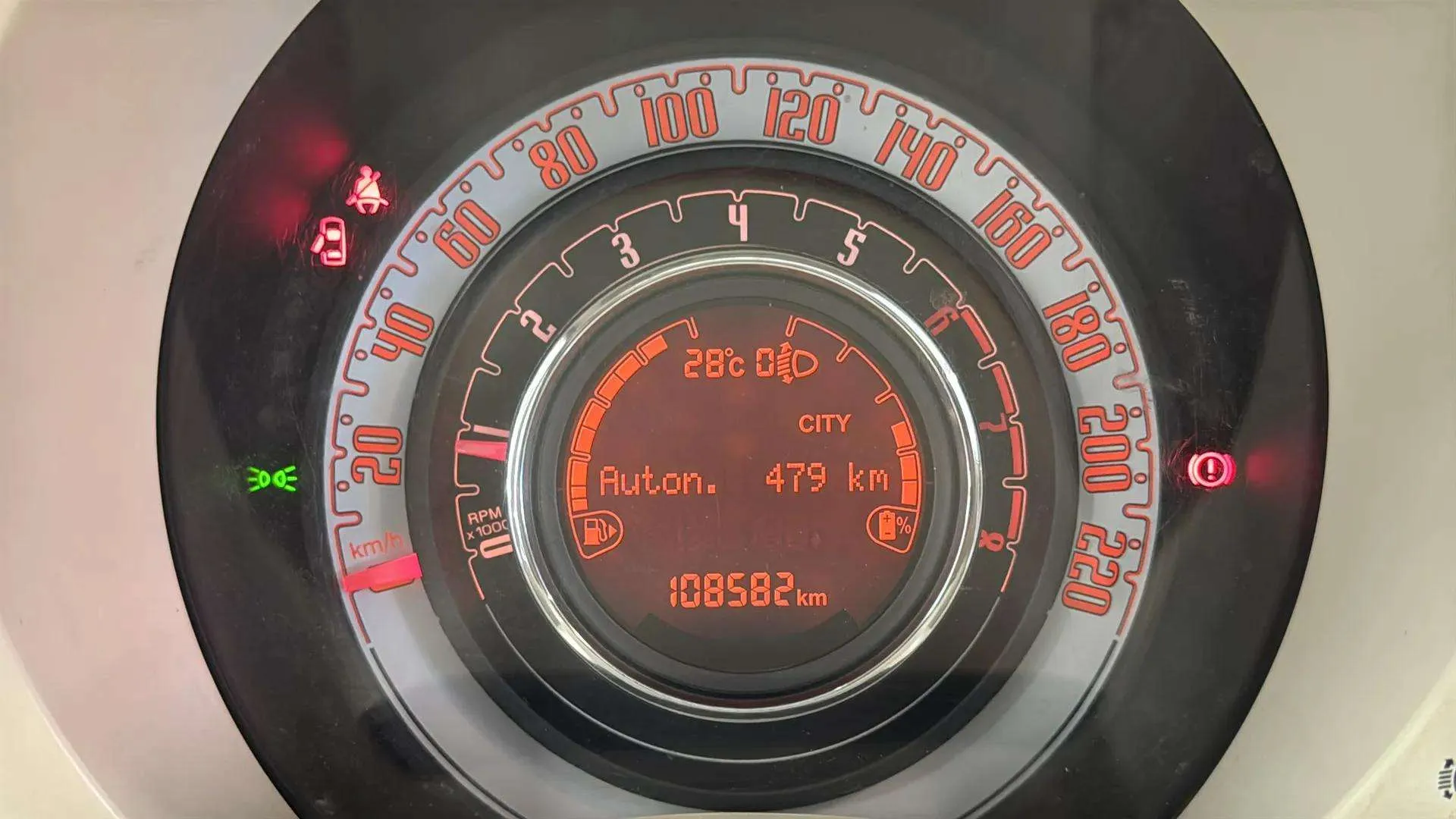 Fiat 500 Connect 1.0 Hybrid - foto 14