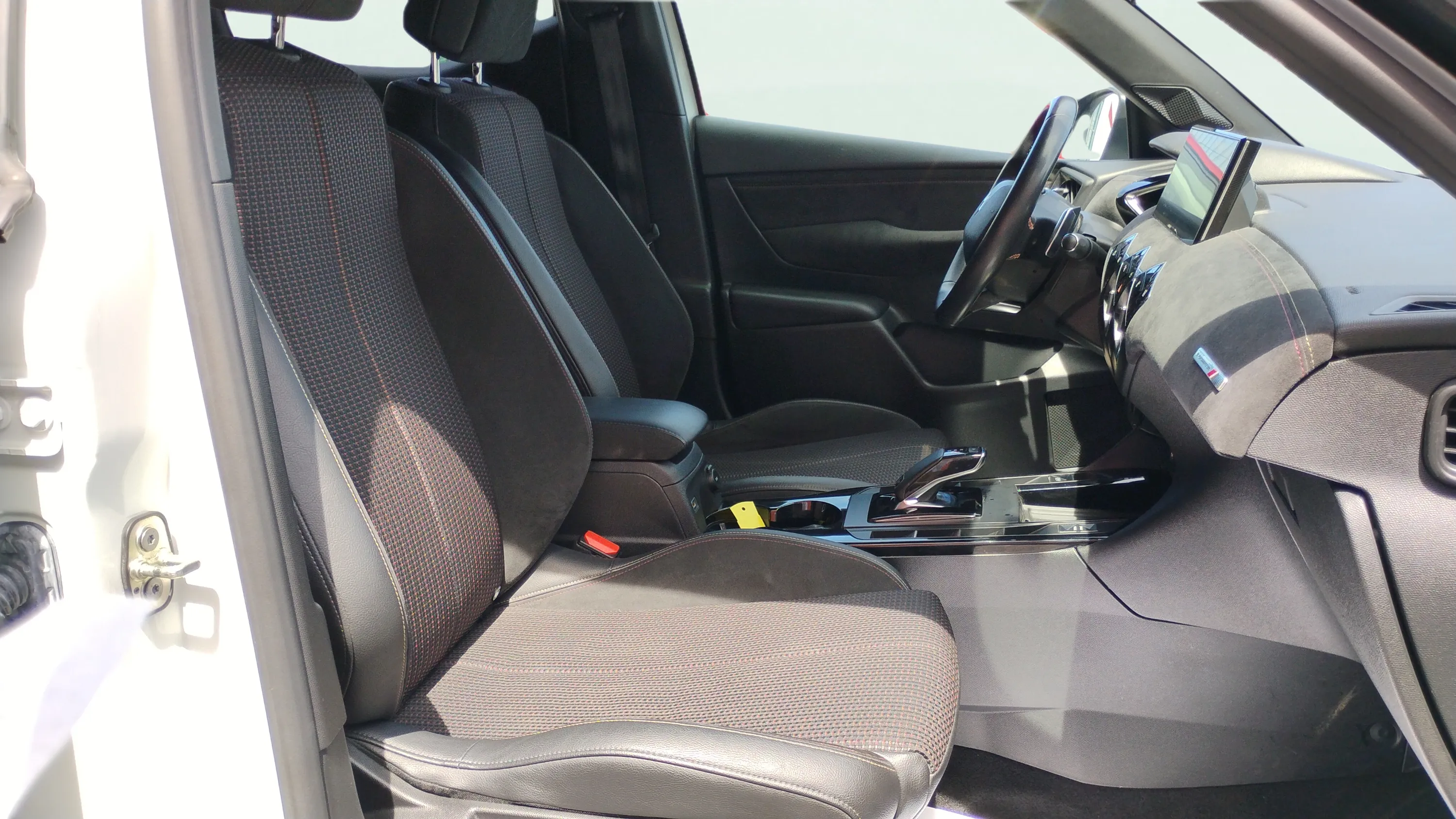 DS DS 3 Crossback PureTech Performance Line - foto 14