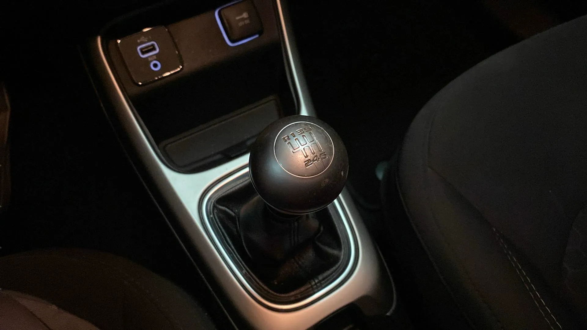 Jeep Compass 1.4 Mair Limited 4x2 - foto 17