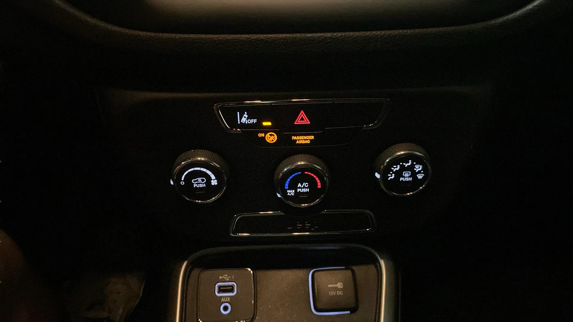 Jeep Compass 1.4 Mair Limited 4x2 - foto 16