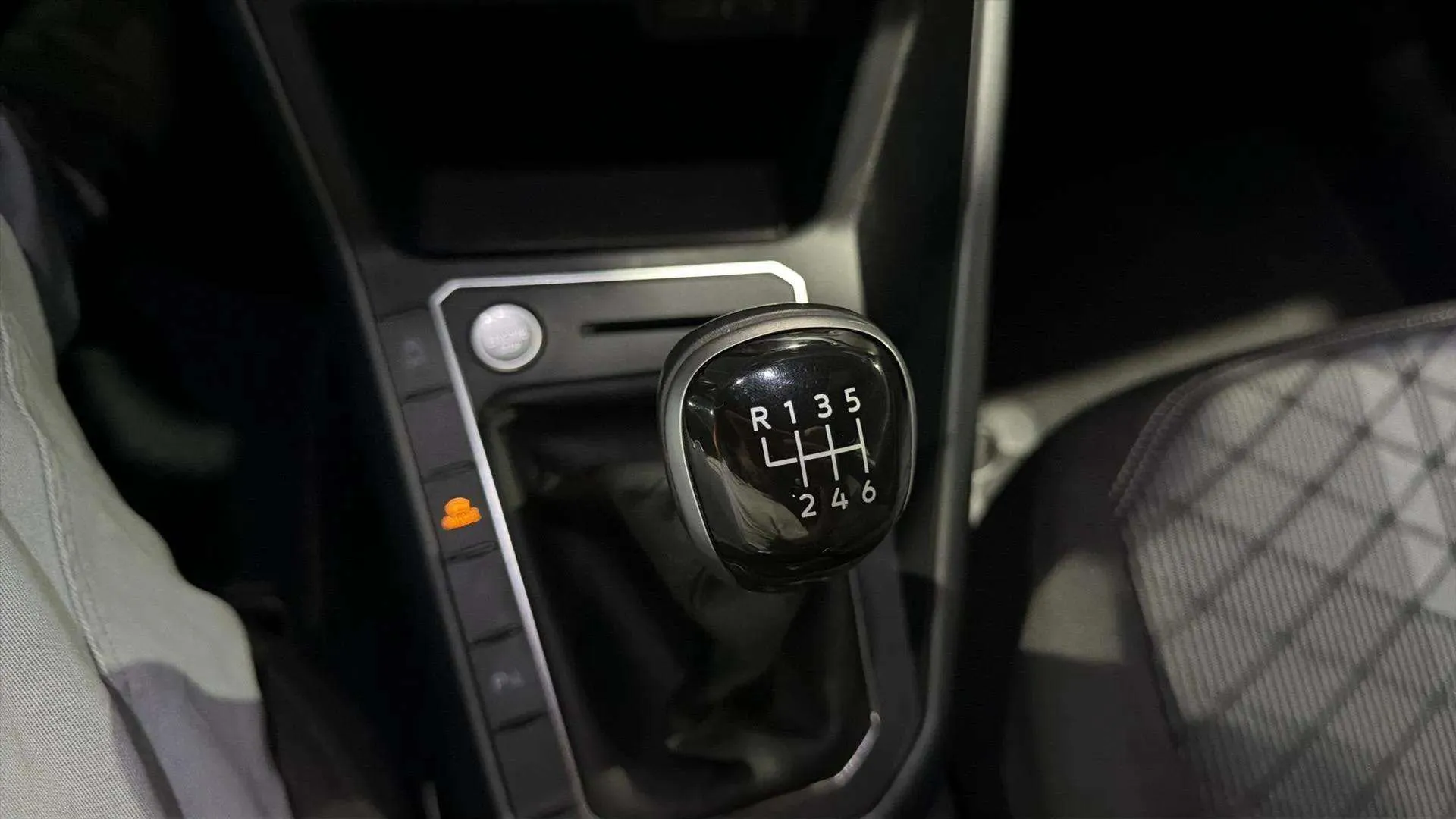 Volkswagen Taigo R-Line 1.0 TSI - foto 23