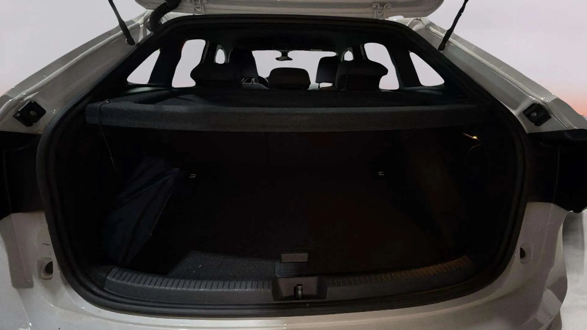 Volkswagen Taigo R-Line 1.0 TSI - foto 26