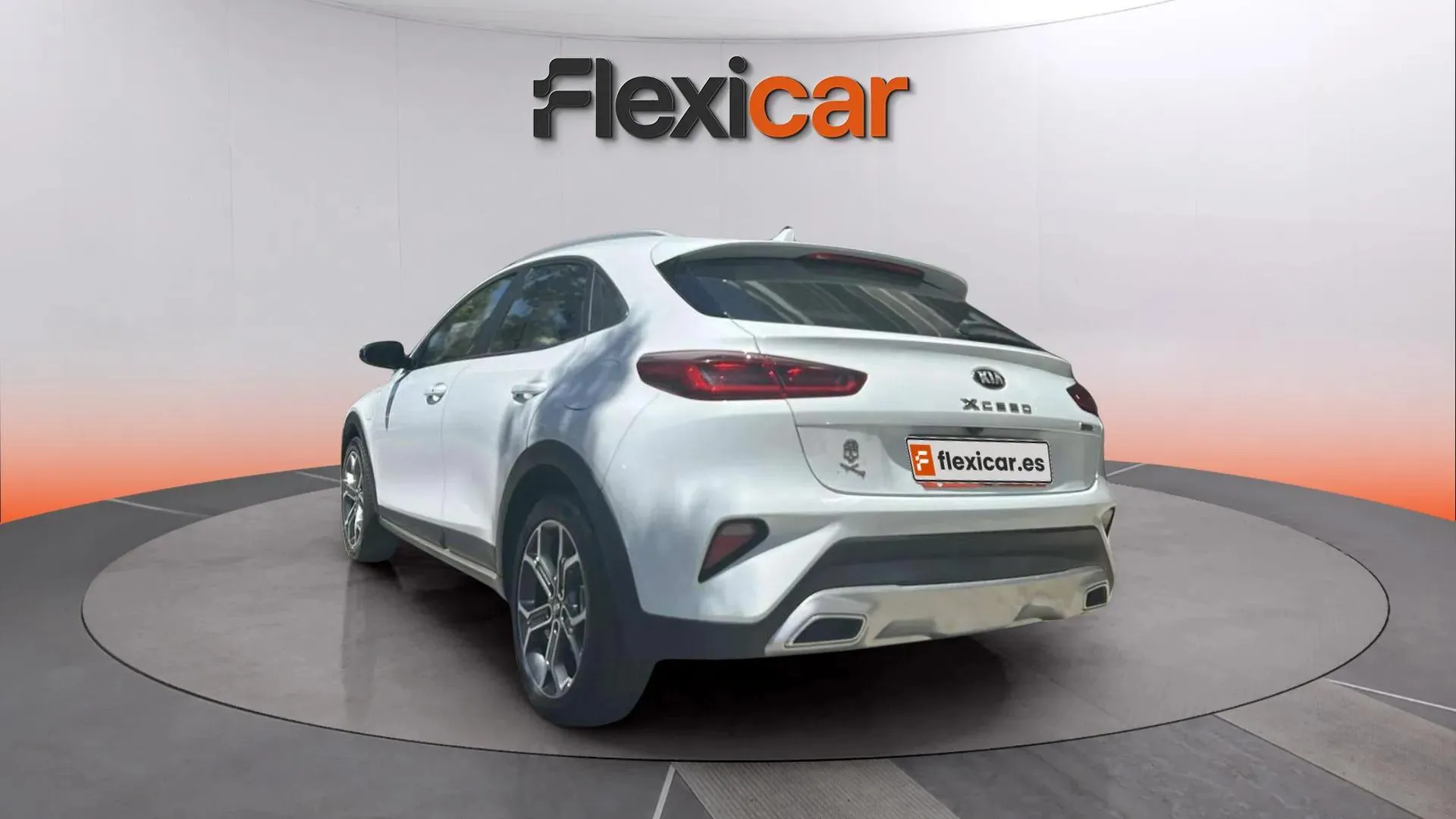 Kia XCeed 1.6 GDi PHEV eMotion - foto 3