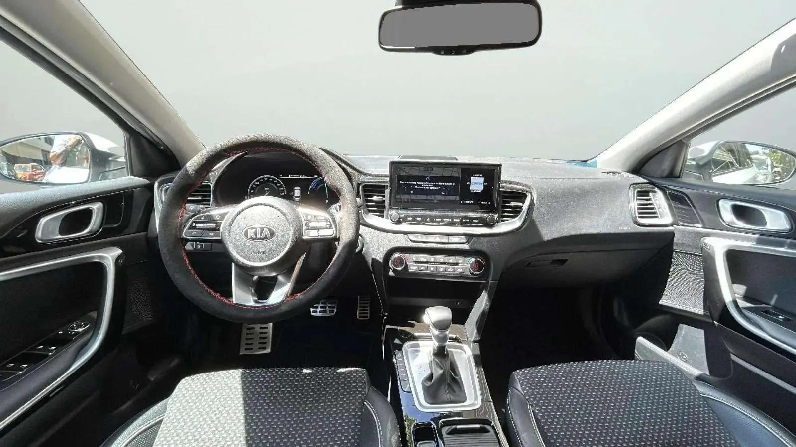 Kia XCeed 1.6 GDi PHEV eMotion - foto 9