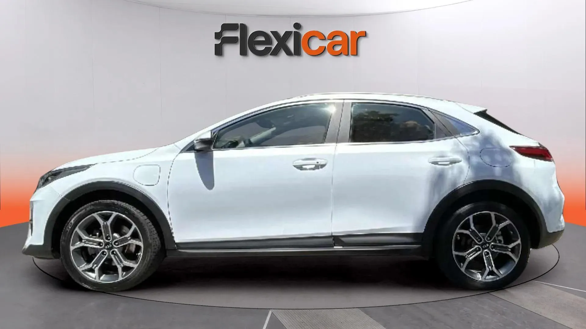 Kia XCeed 1.6 GDi PHEV eMotion - foto 6