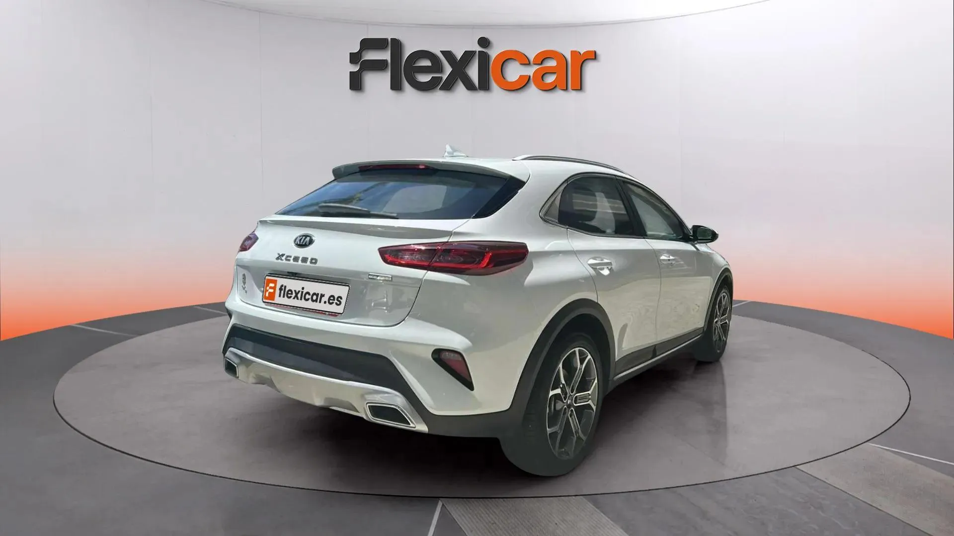 Kia XCeed 1.6 GDi PHEV eMotion - foto 4