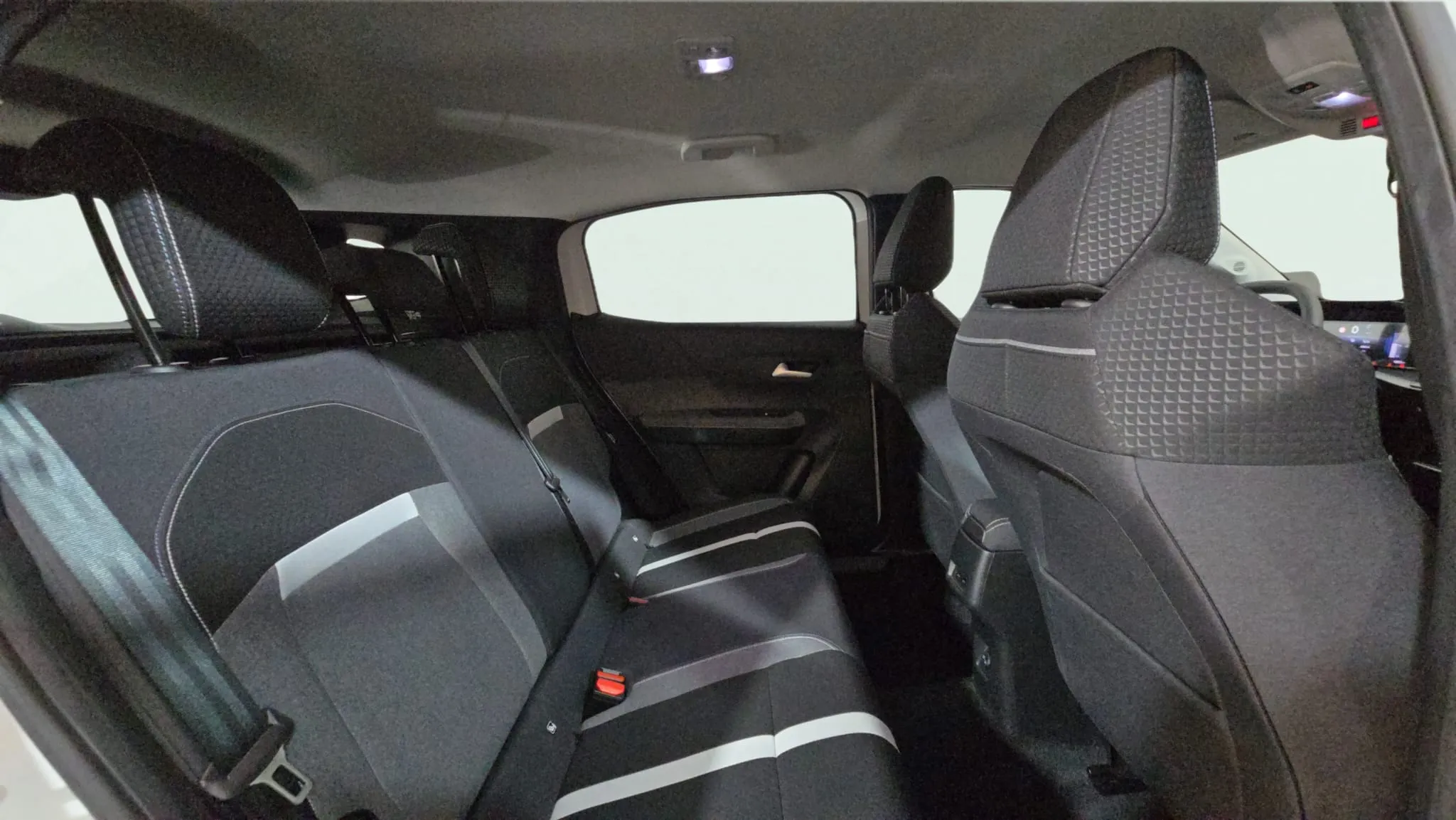 Opel Frontera 1.2T XHT Hybrid eDCT6 GS - foto 17