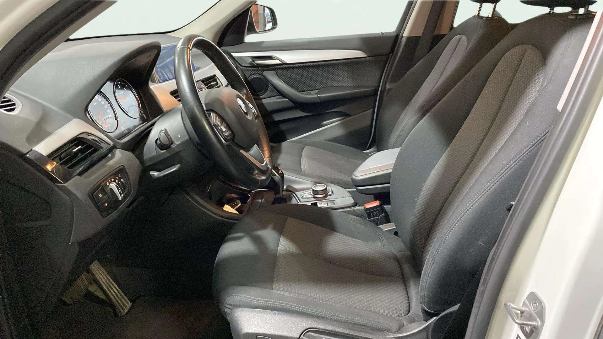 BMW X1 sDrive18d - foto 7