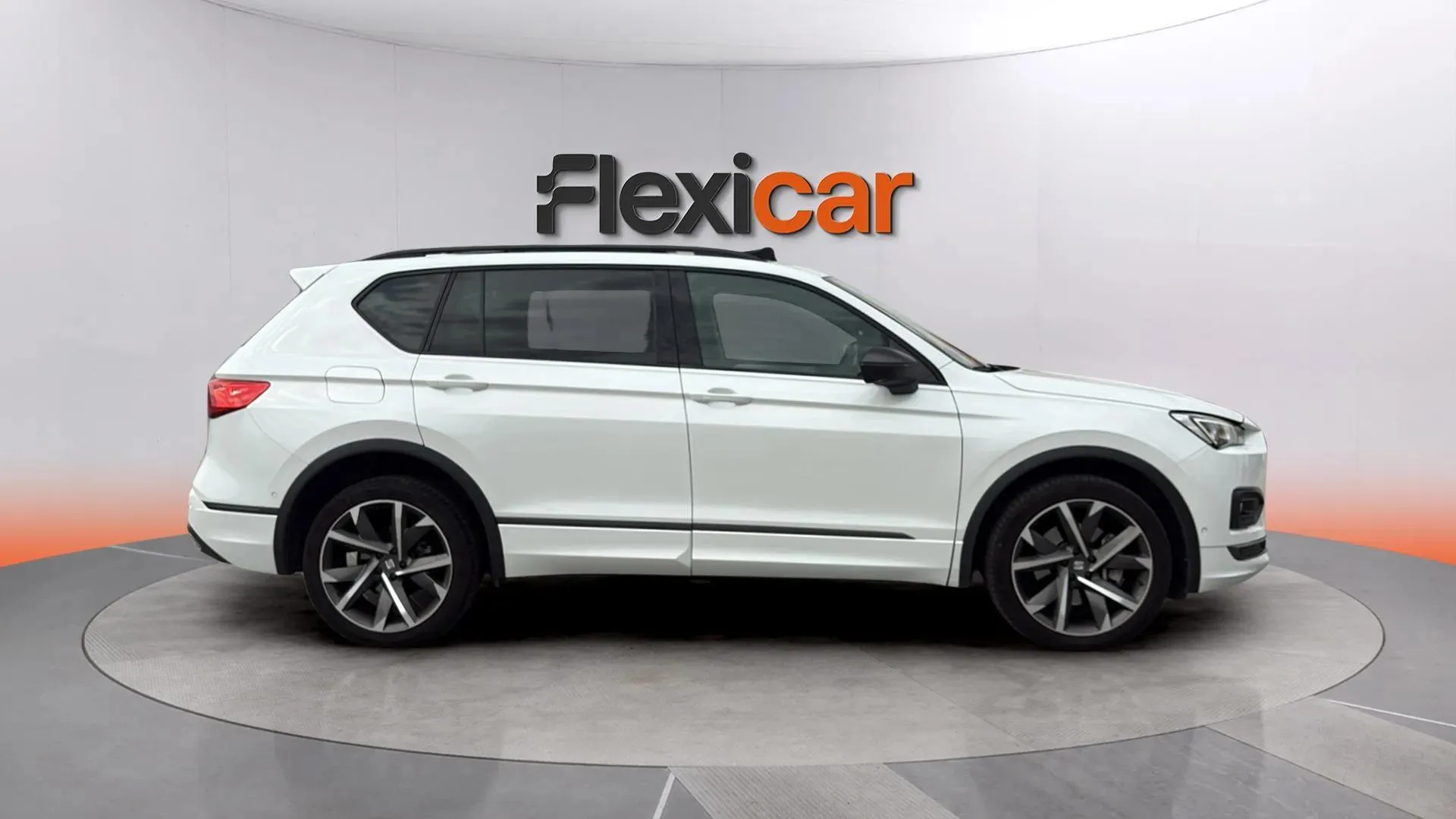 SEAT Tarraco 2.0 TDI 4Drive DSG FR - foto 8