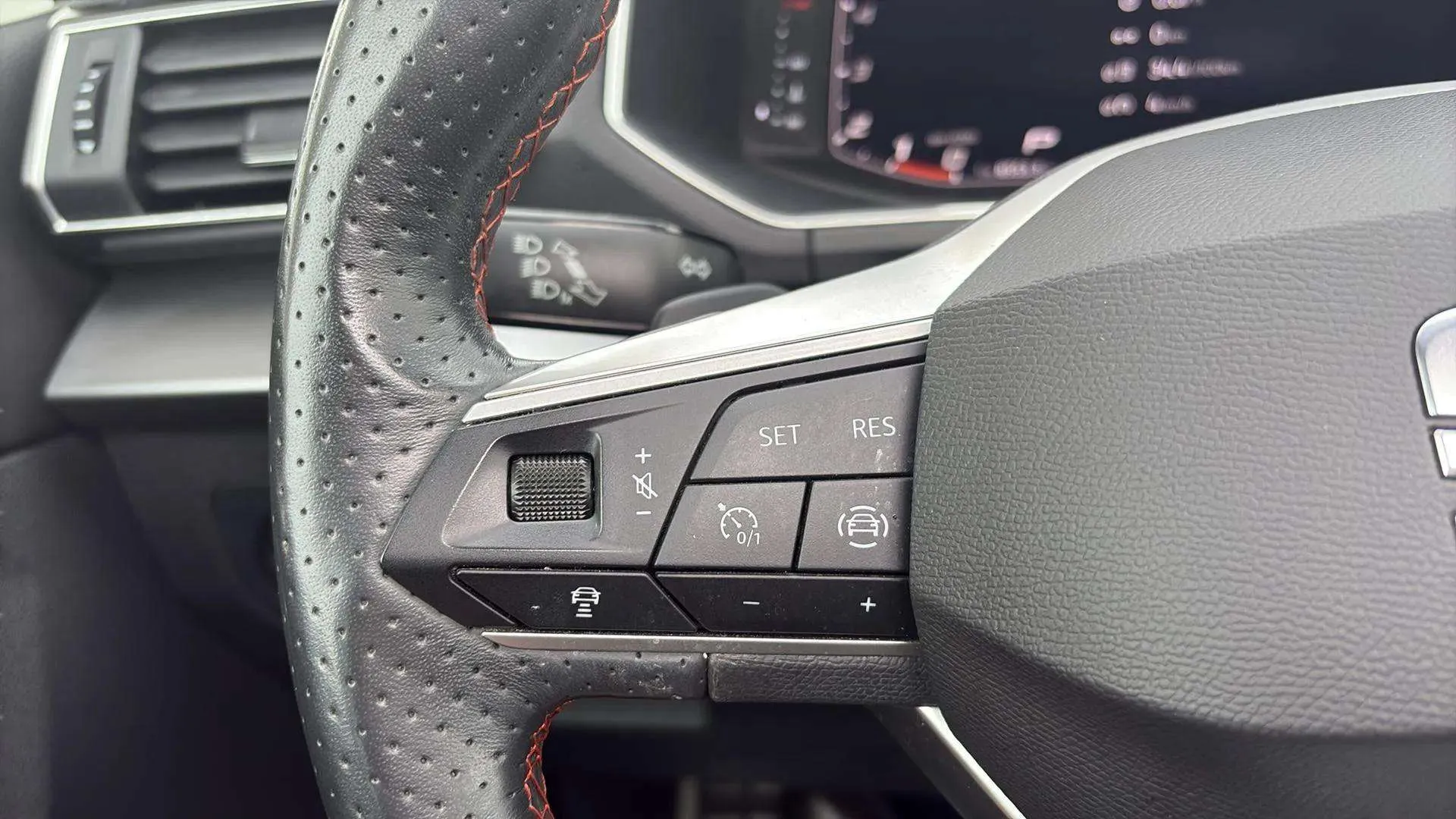 SEAT Tarraco 2.0 TDI 4Drive DSG FR - foto 22