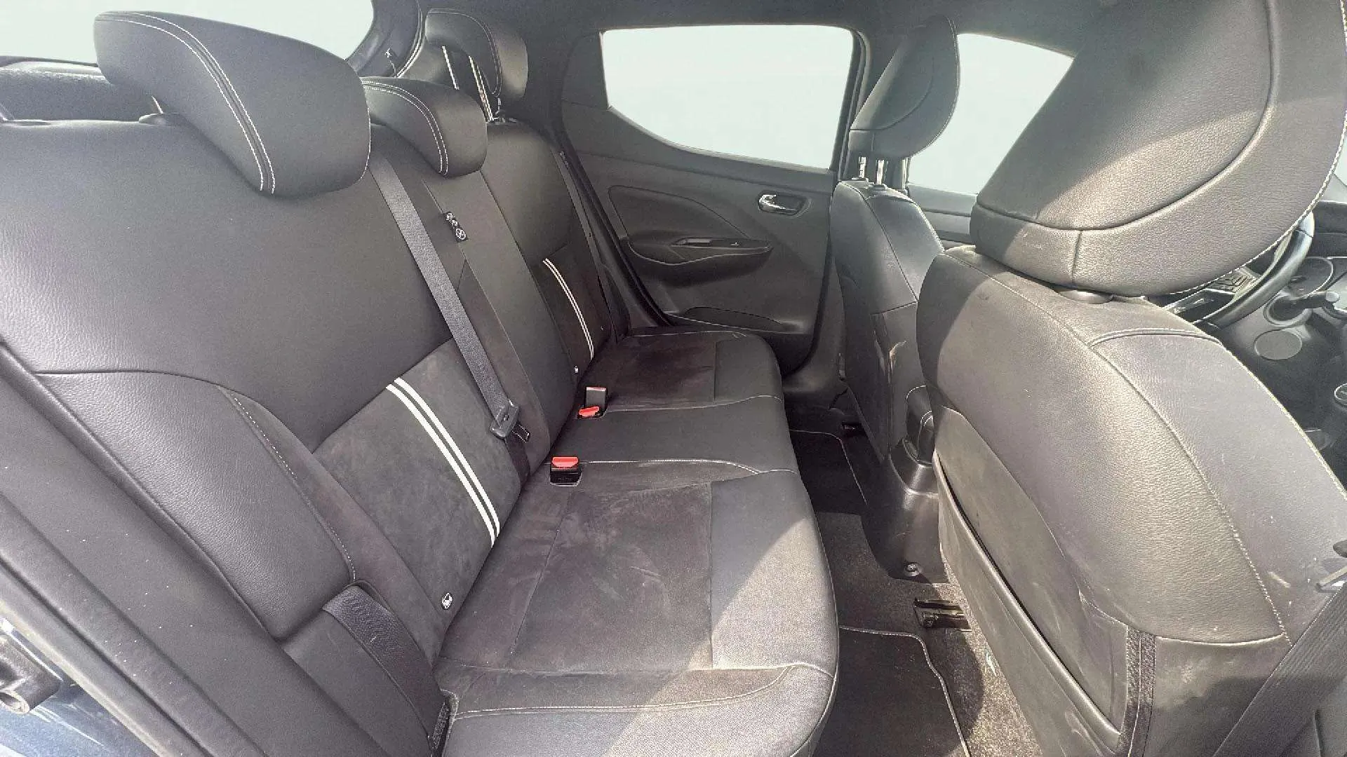 Nissan Micra DIG-T E6D N-Connecta - foto 12