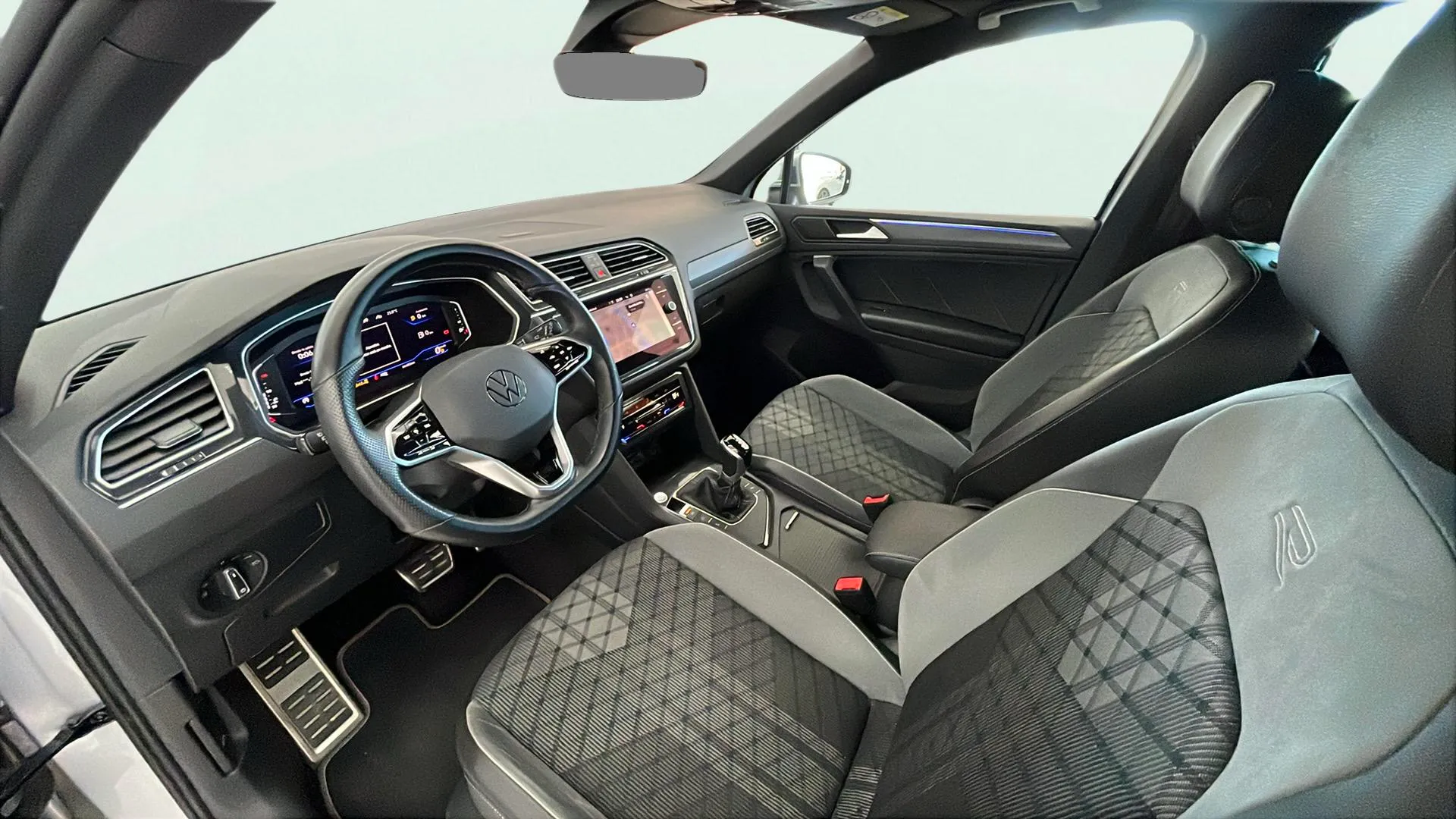Volkswagen Tiguan R-Line 1.5 TSI DSG - foto 19