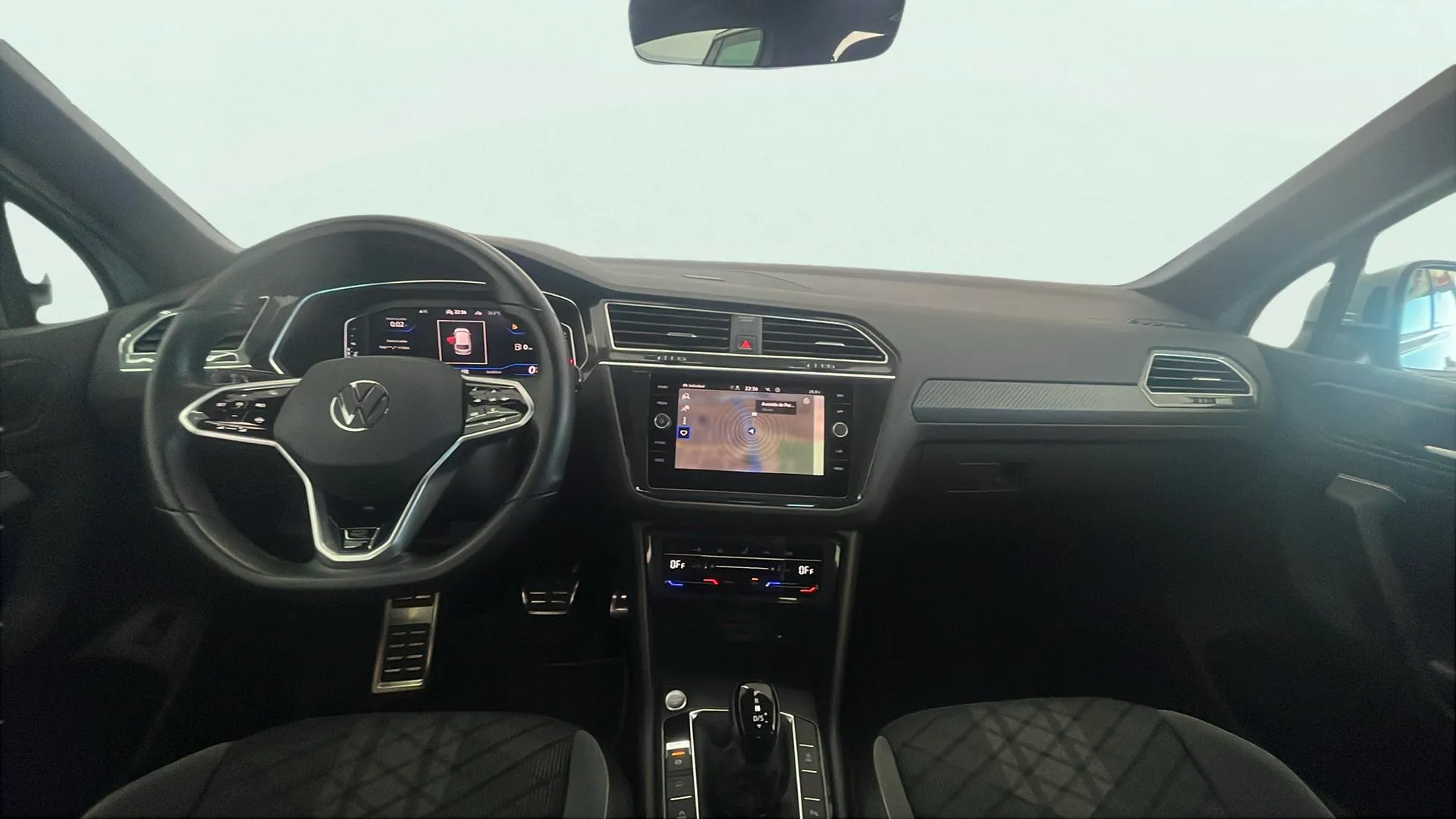 Volkswagen Tiguan R-Line 1.5 TSI DSG - foto 9