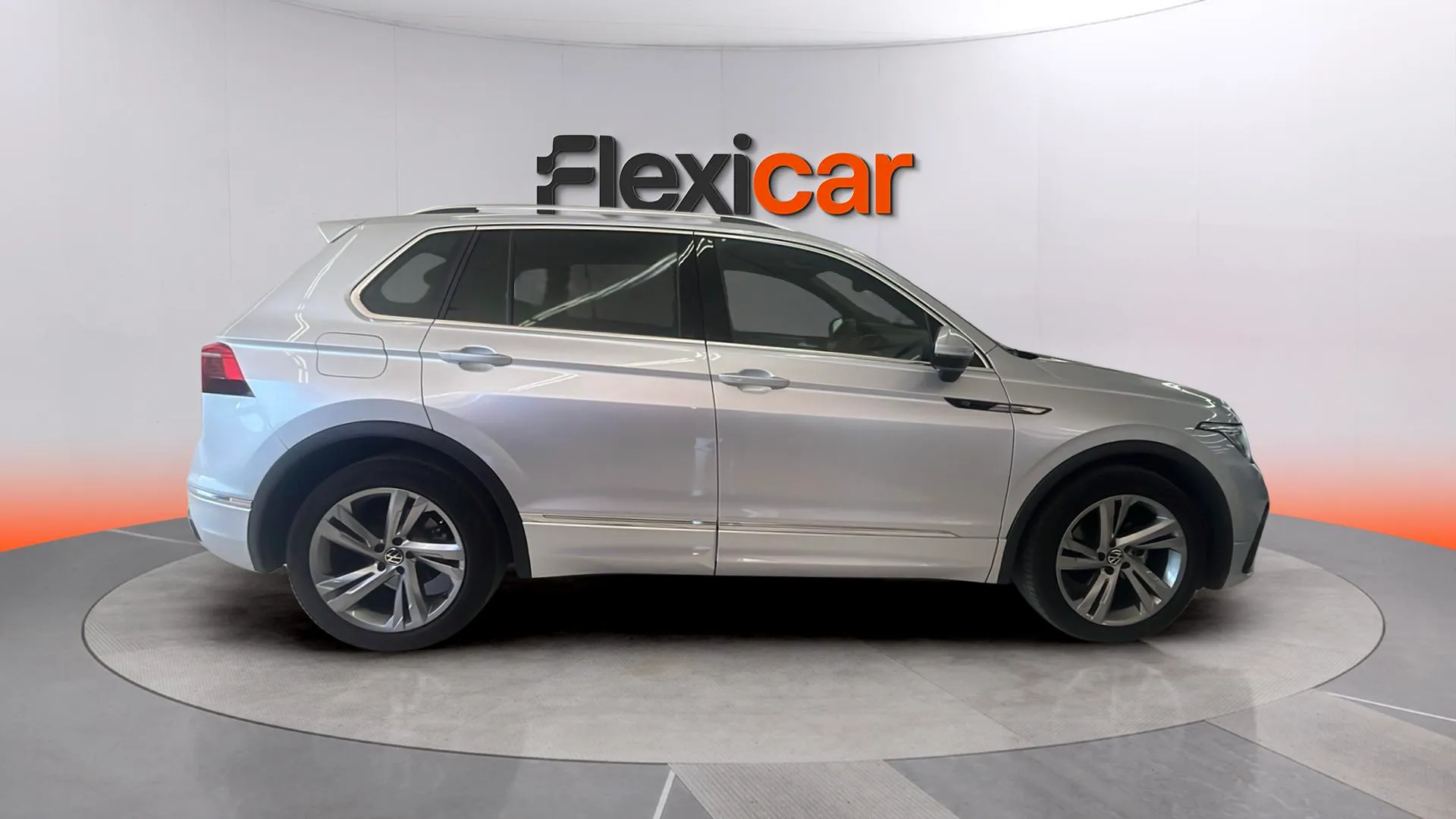 Volkswagen Tiguan R-Line 1.5 TSI DSG - foto 7