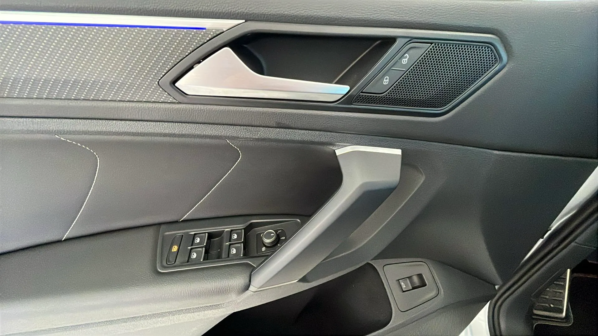Volkswagen Tiguan R-Line 1.5 TSI DSG - foto 21