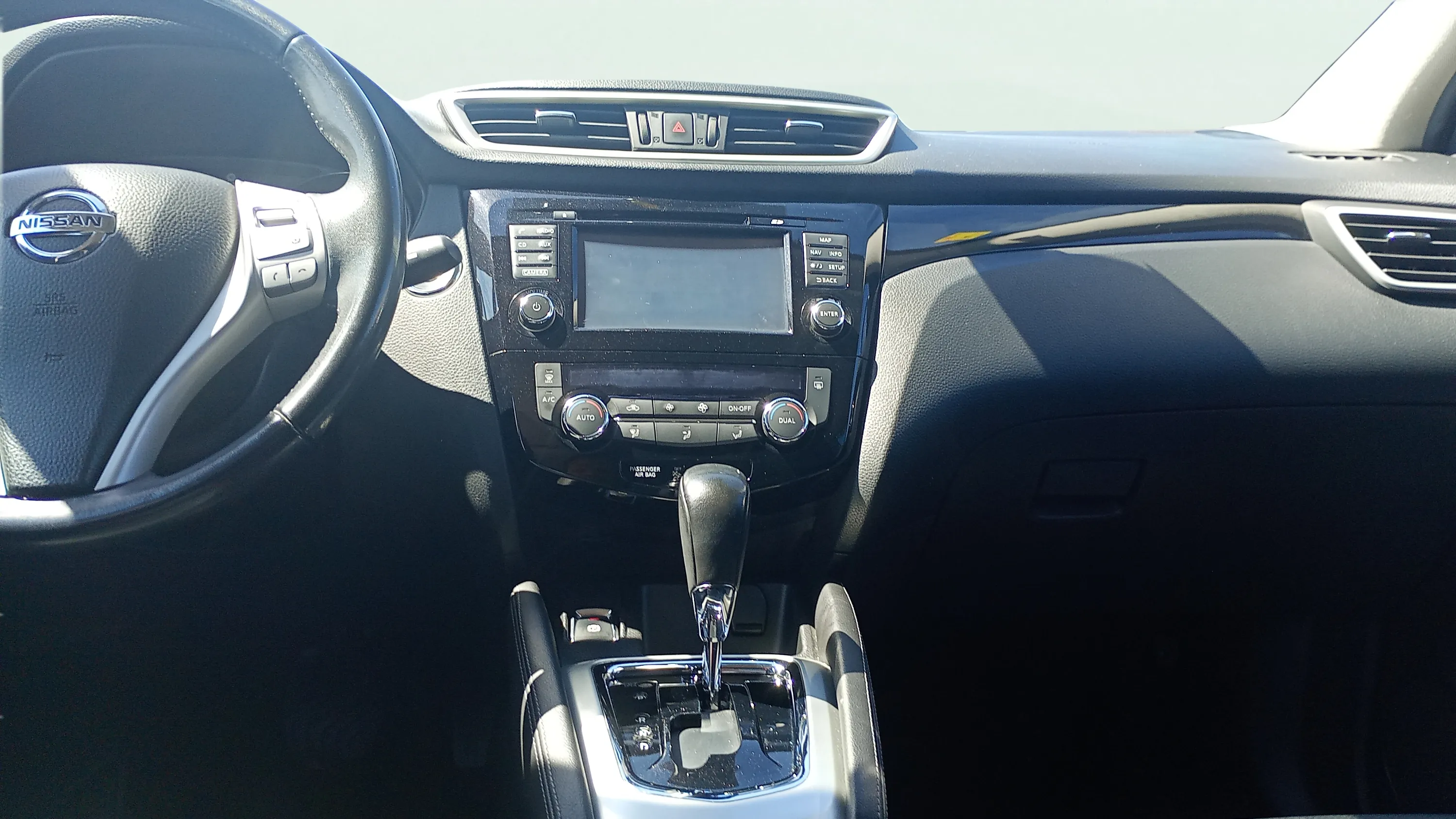 Nissan Qashqai 1.6dCi Acenta 4x2 Xtronic - foto 11